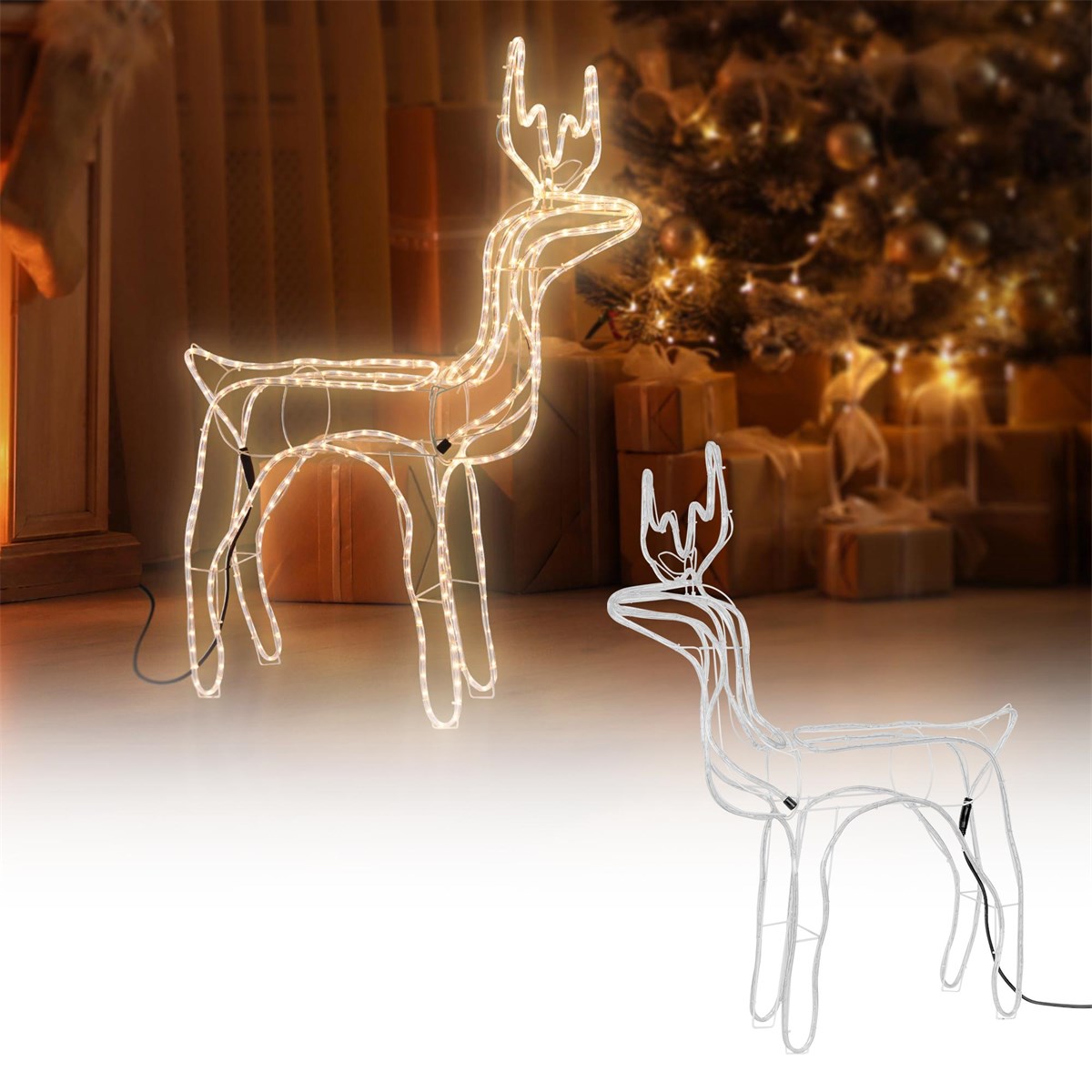 Rena iluminada feita de luzes, que está diante de uma árvore de Natal.