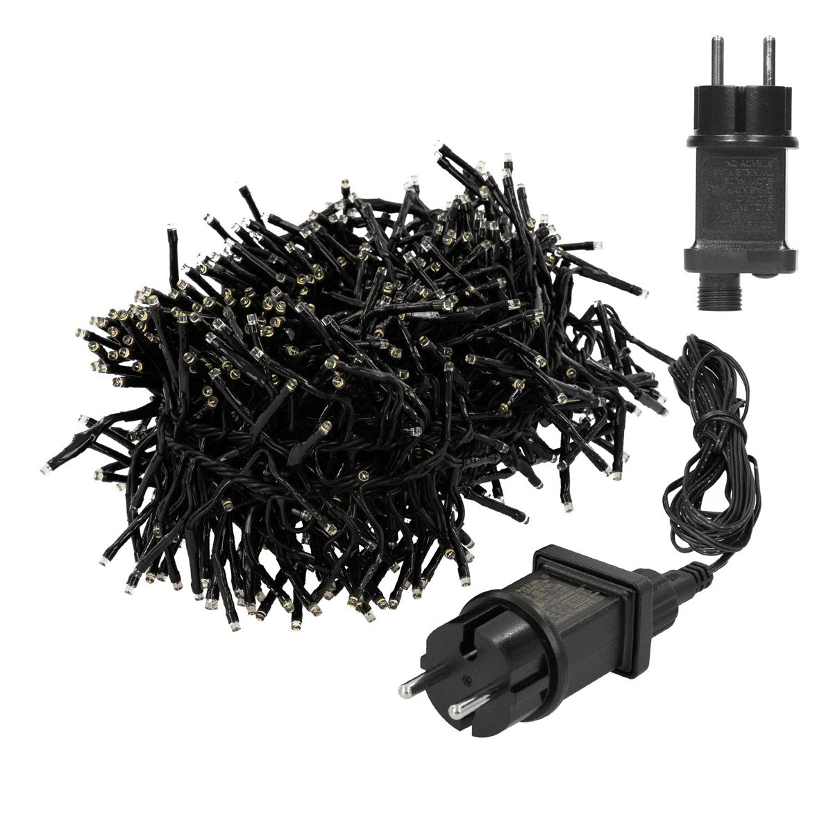 Eine Lichterkette mit Stecker und Adapter, schwarz und unordentlich.