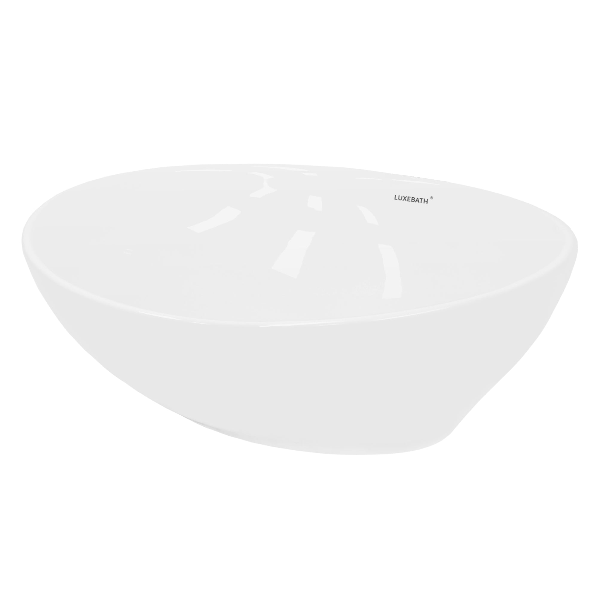 Weiße, ovale Waschschüssel auf einem weißen Hintergrund.