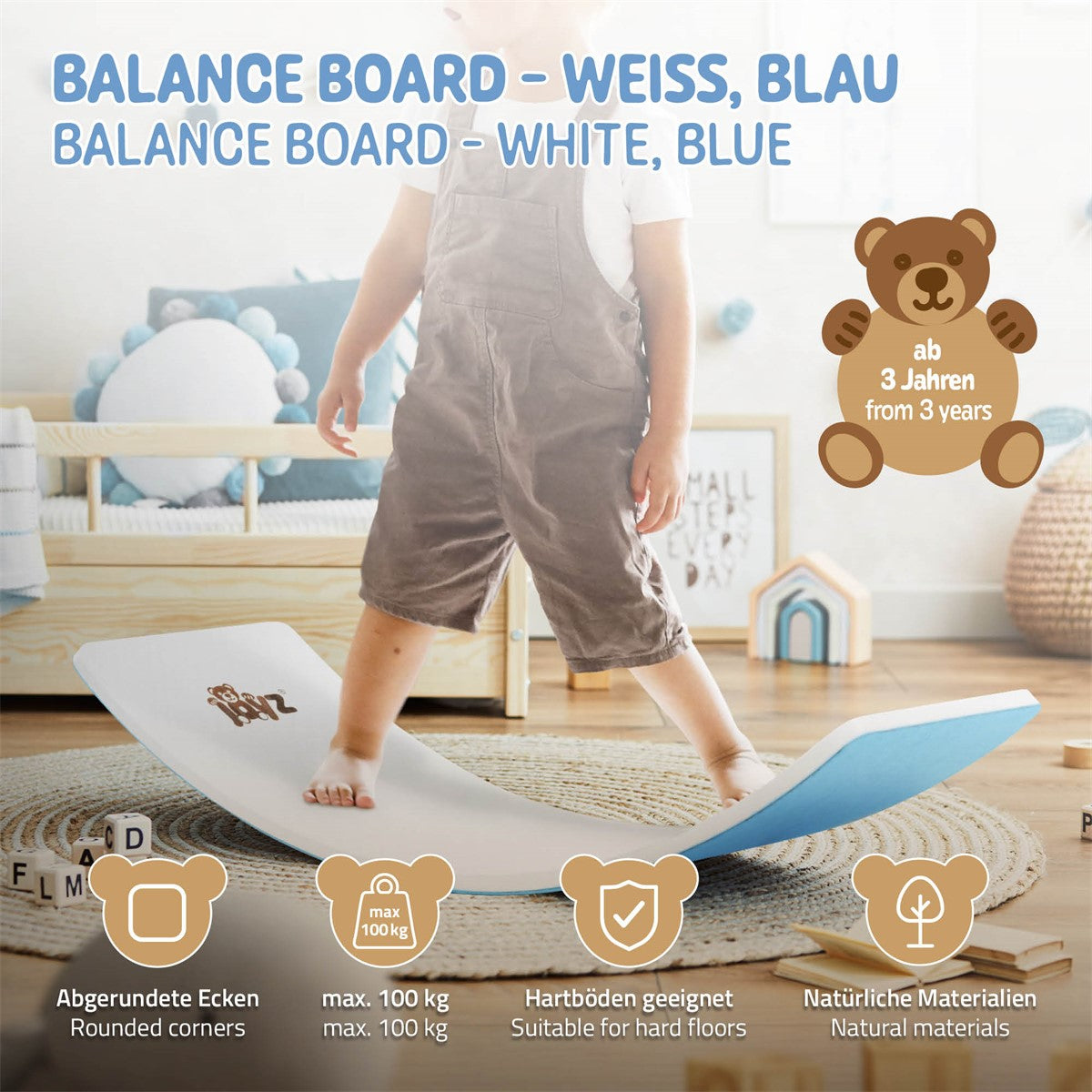 Balance Board w kolorze białym i niebieskim, stoi na nim dziecko, zaokrąglone rogi.