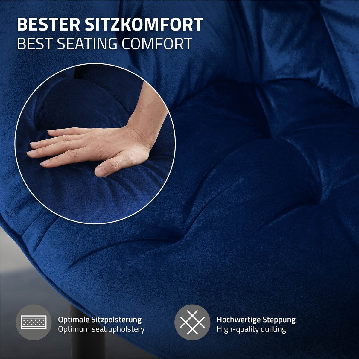 Eine Hand drückt auf einen blauen Stuhl, der eine hochwertige Polsterung zeigt.