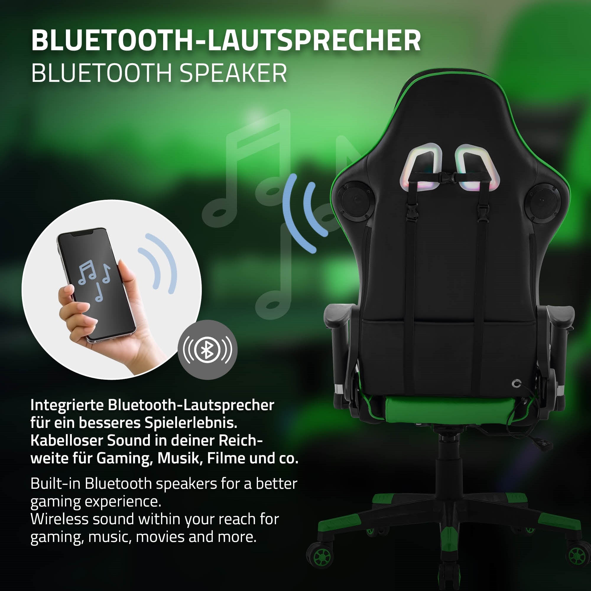Kéz tart egy okostelefont, amely Bluetooth hangszóróval van összekötve.