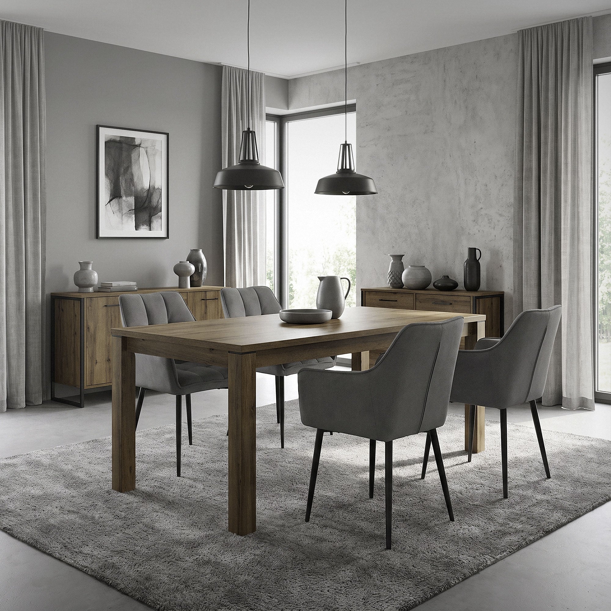Un'area pranzo moderna con un tavolo in legno e sedie grigie, decorata con vasi.