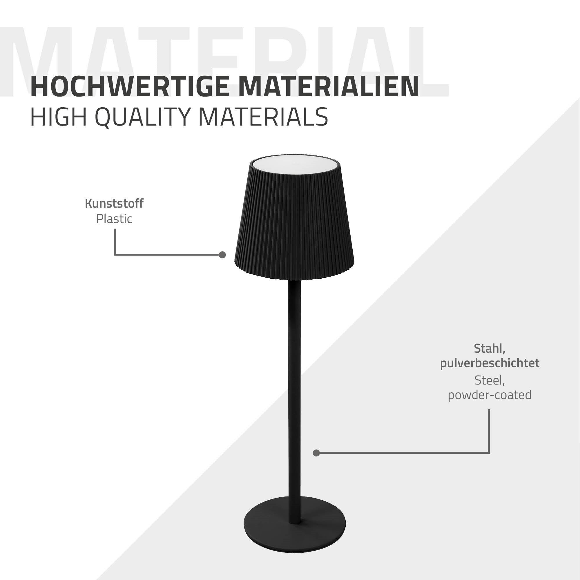 Lampadaire avec un abat-jour noir et un pied en métal, revêtu.