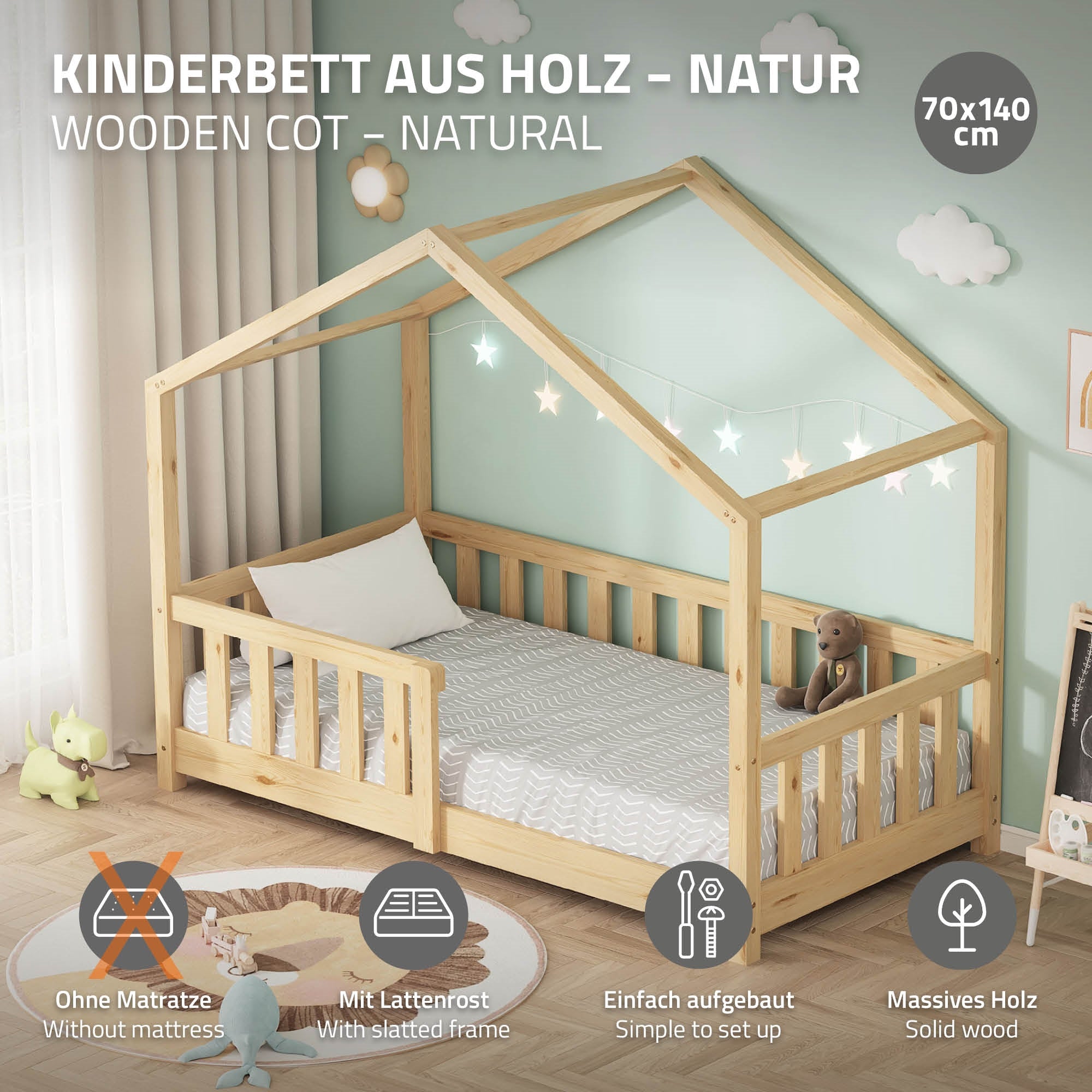Holzbett in Naturfarbe mit schrägem Dach und ohne Matratze.