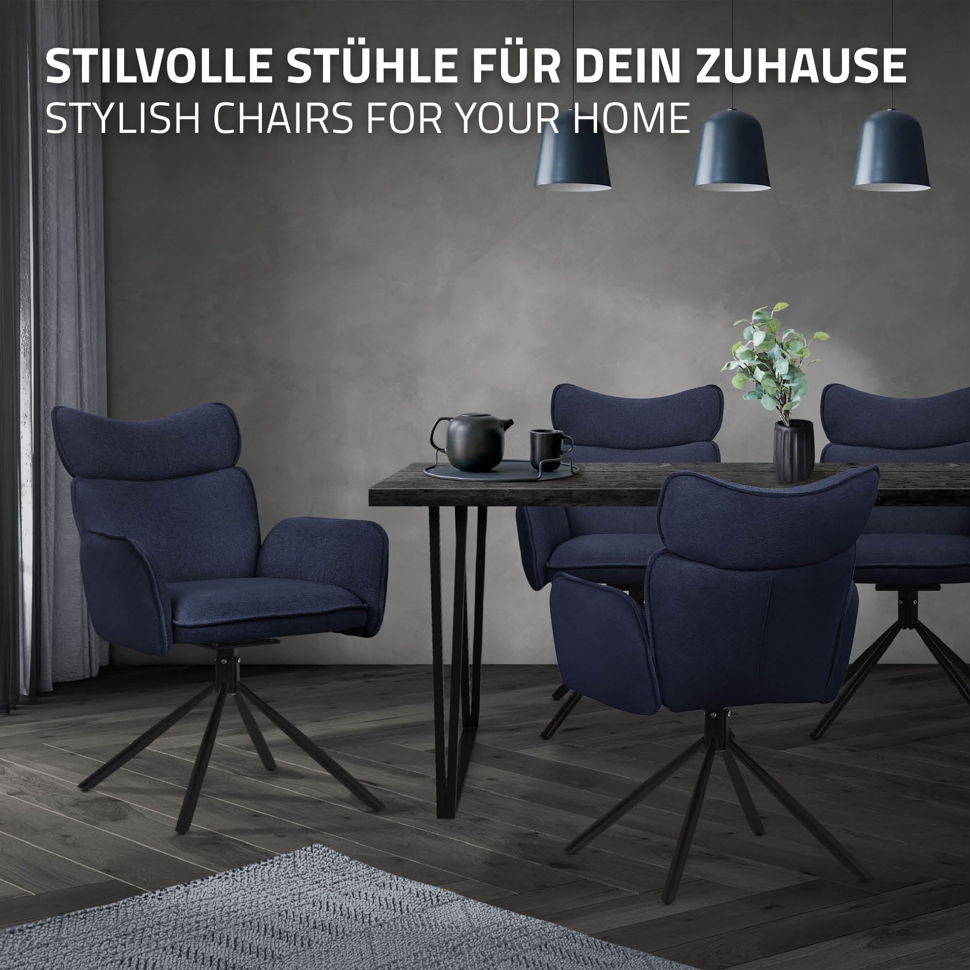 Ein Esszimmer mit blauen Stühlen, einem Tisch und einer Pflanze.