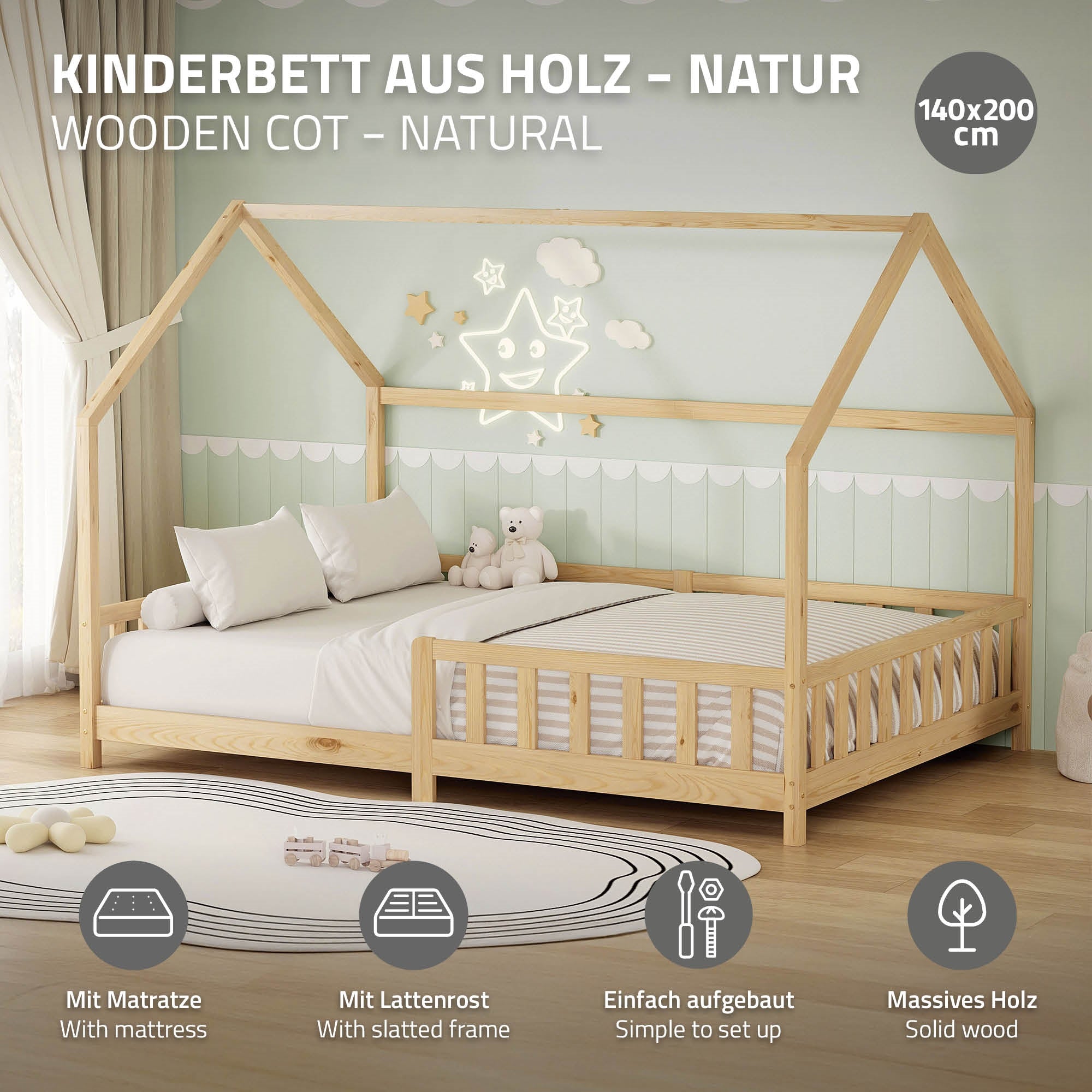 Letto per bambini in legno con materasso e rete a doghe in una stanza luminosa.