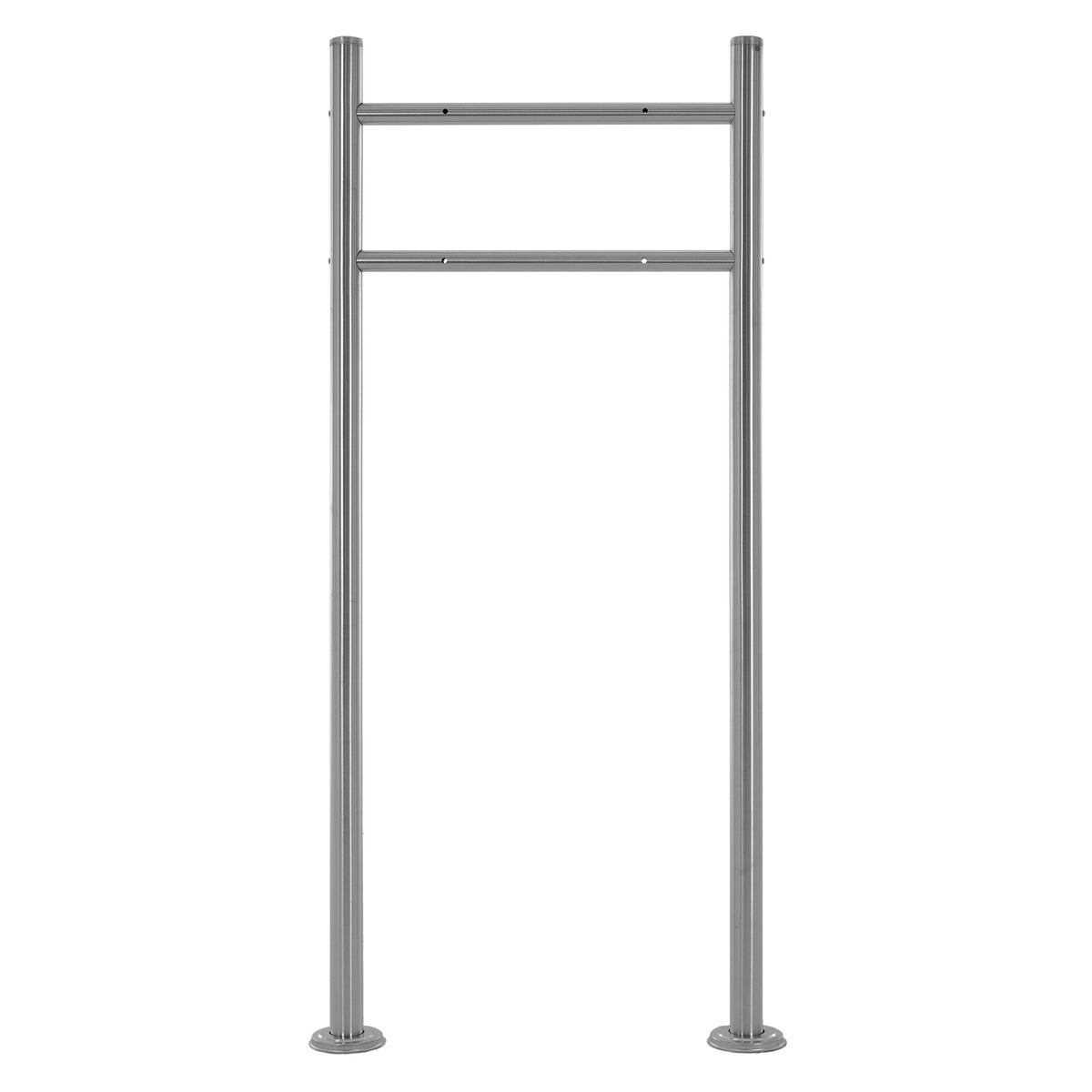 Lige postkassestander i metal, uden ekstra elementer.