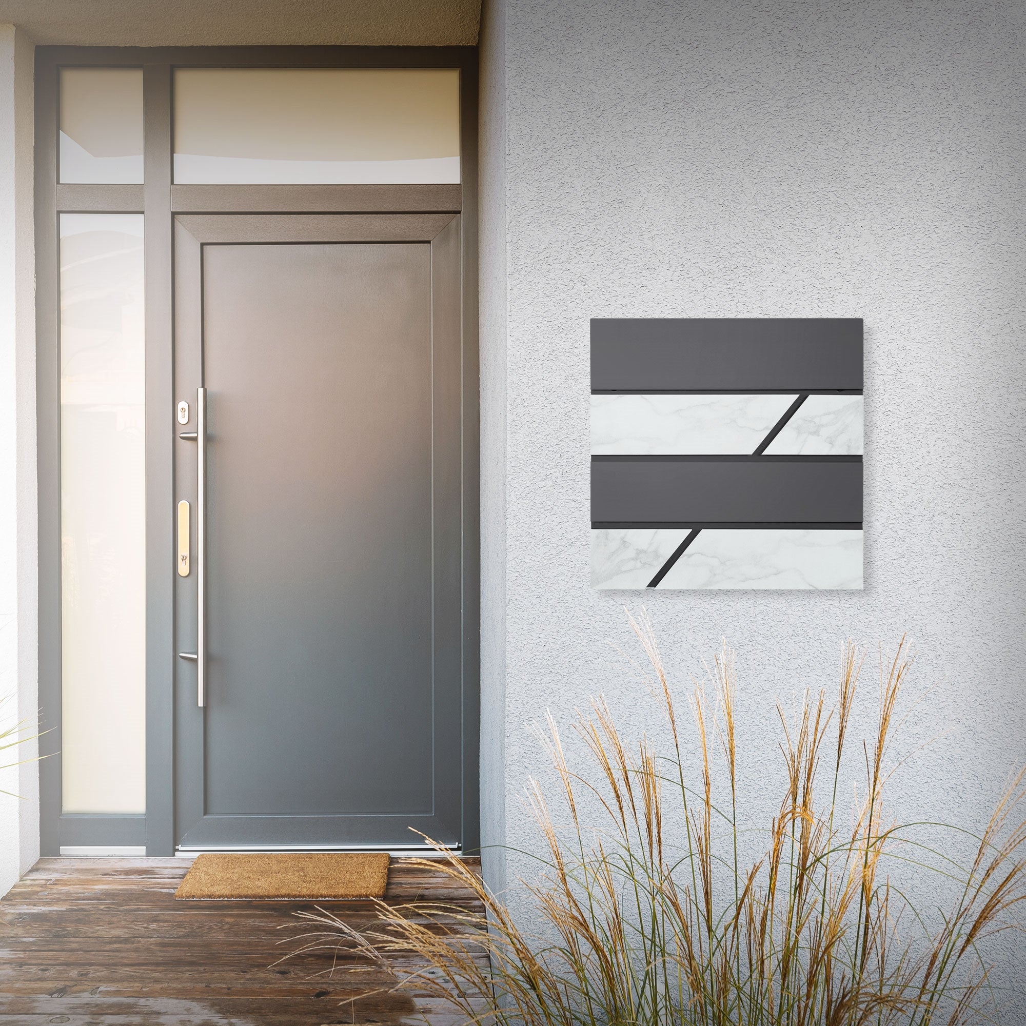 Porte d'entrée au design moderne avec un mur comportant un élément décoratif.