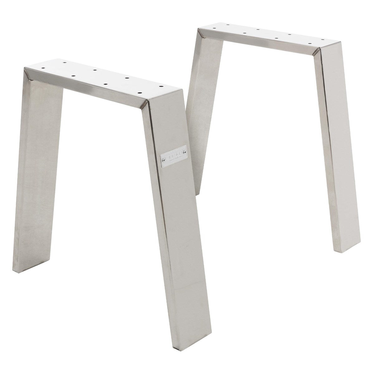 Deux pieds de table métalliques au design moderne.