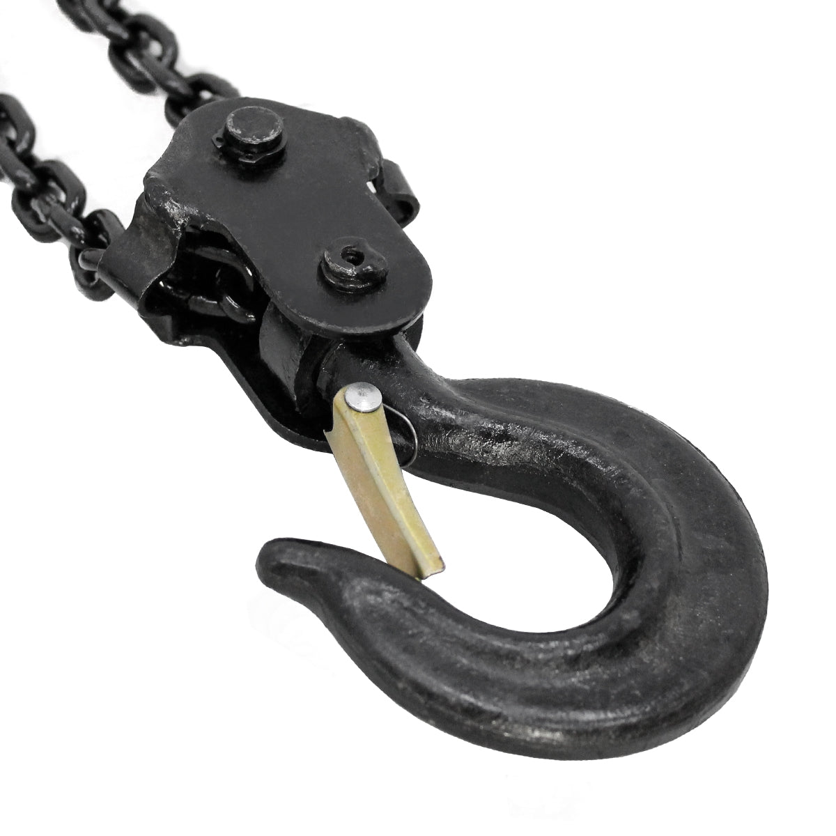 Schwarzer Haken mit Kette, aus Metall, auf weißem Hintergrund.