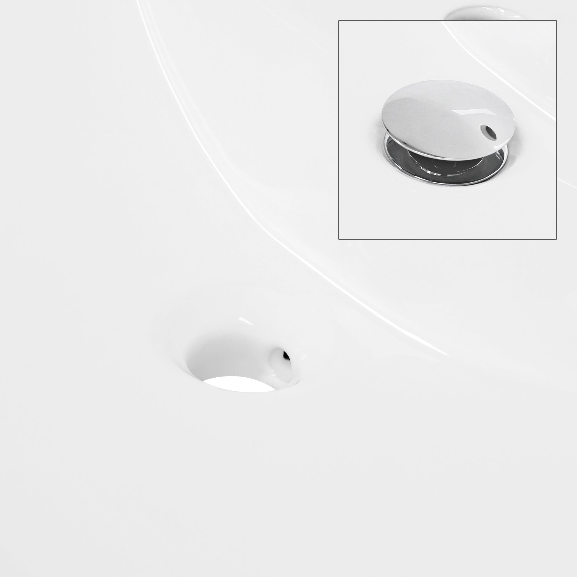 Gros plan d'un lavabo avec ouverture de drainage.