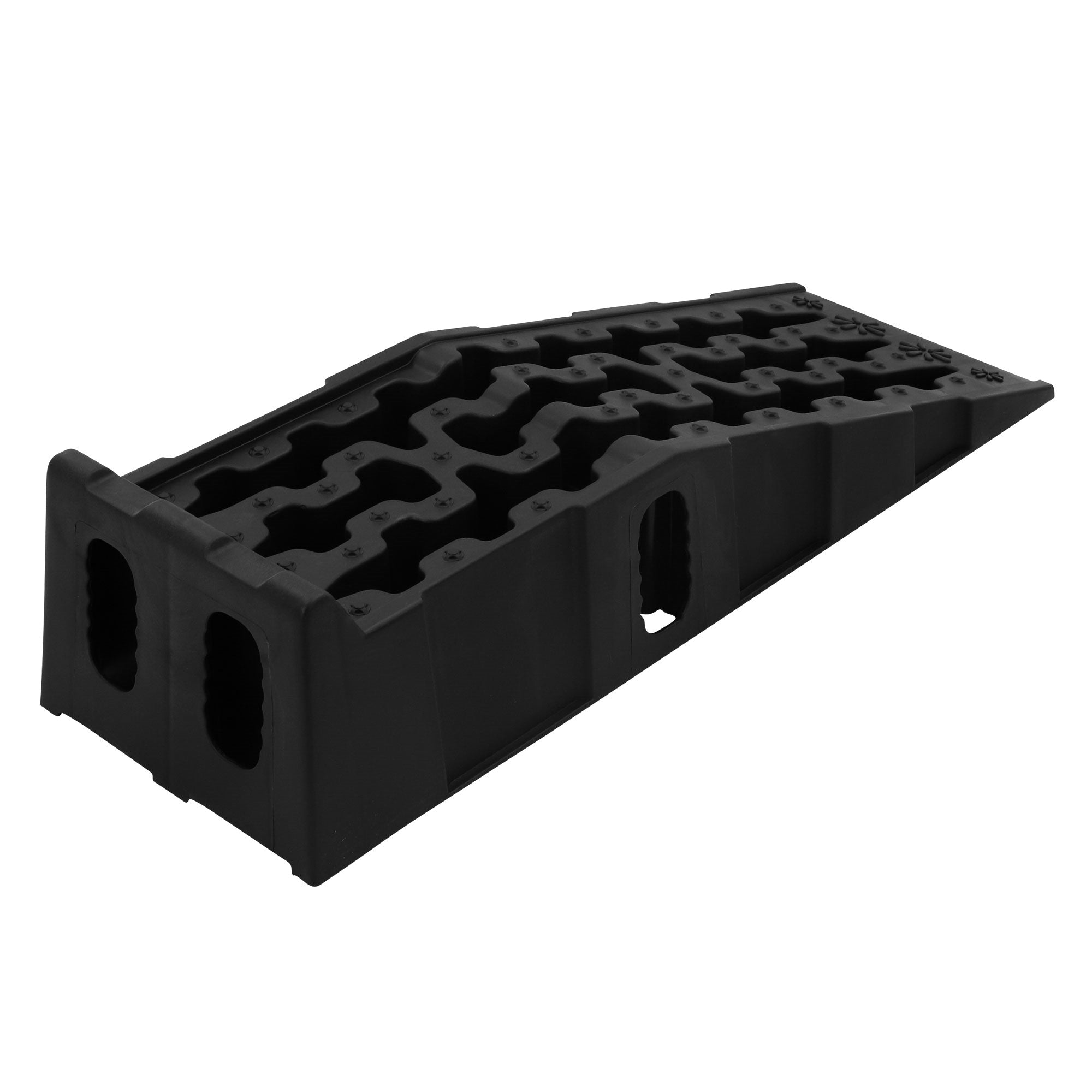 Schwarze Rampe mit rutschfester Oberfläche, seitliche Ansicht.