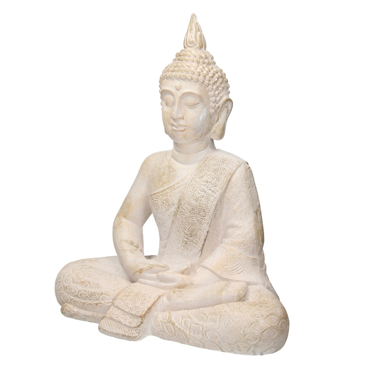 Weiße Buddha-Statue sitzt mit gefalteten Händen auf einem Sockel.
