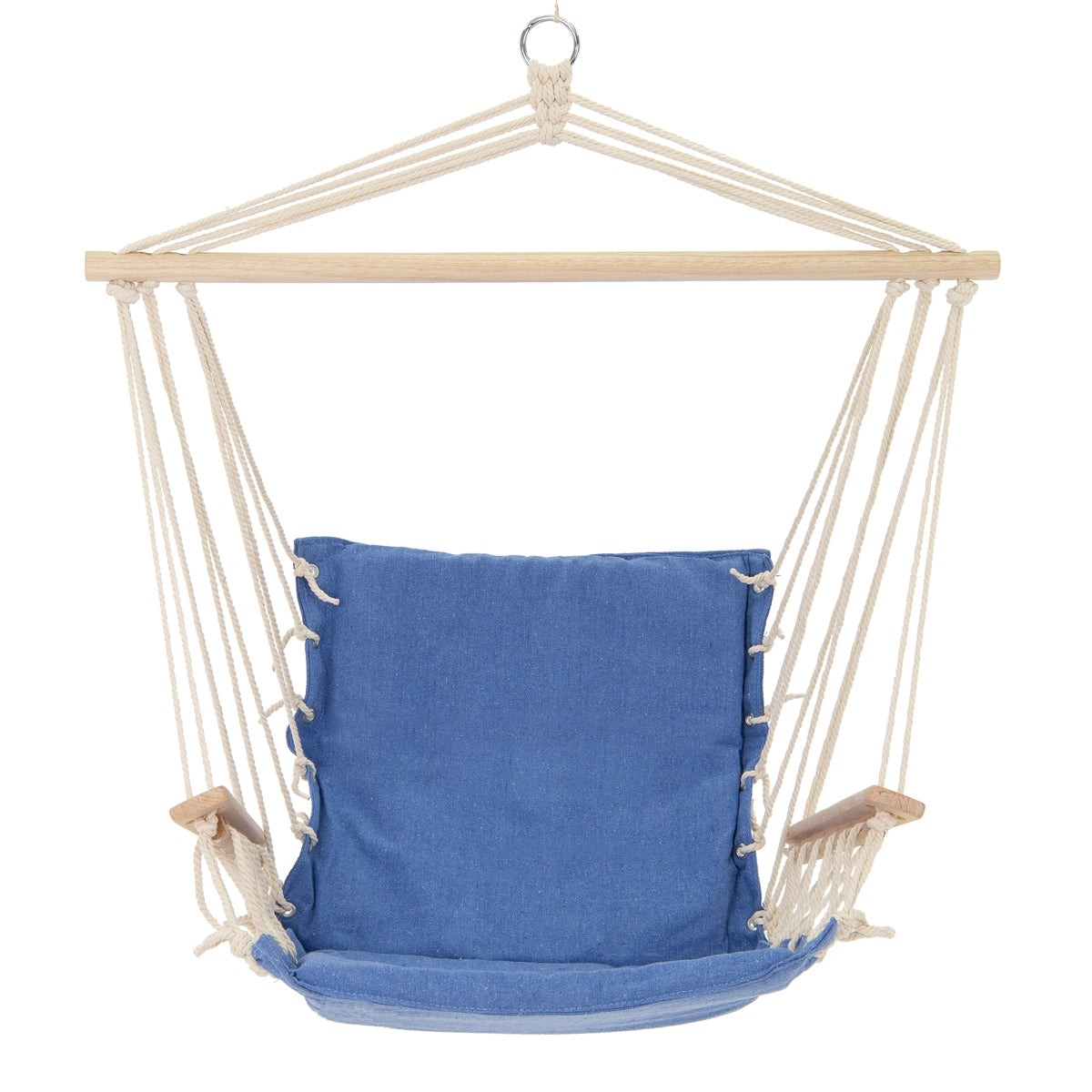 Eine hängende Sitzschaukel mit blauem Kissen.
