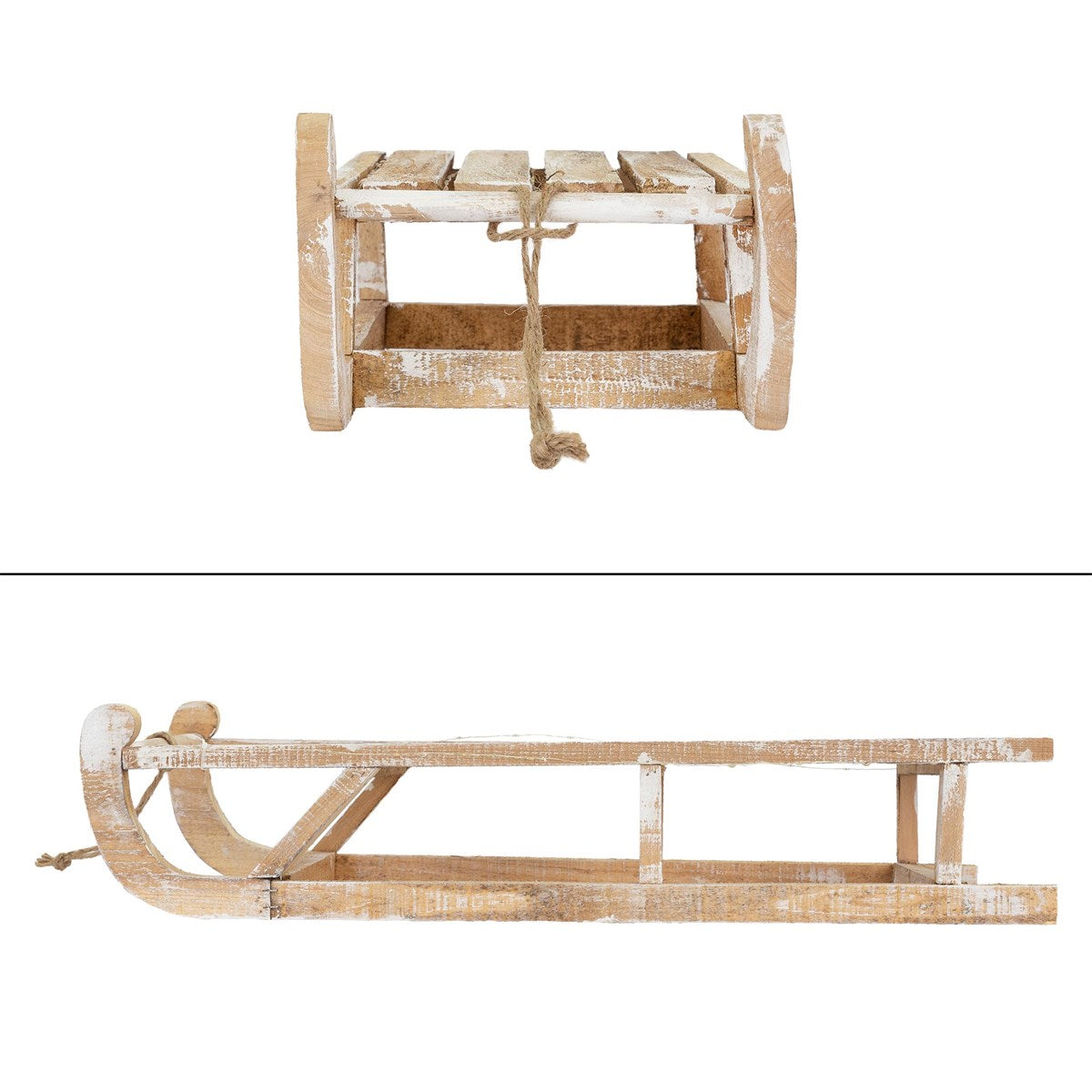 Trineo de madera con dos patines y un asiento hecho de listones de madera.