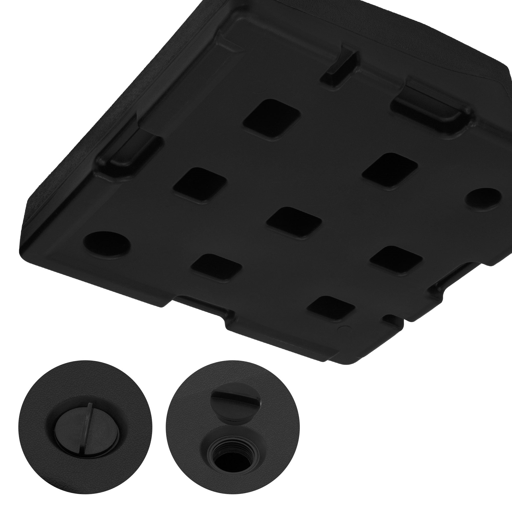 Unterseite eines schwarzen Platten mit zwei Öffnungen.