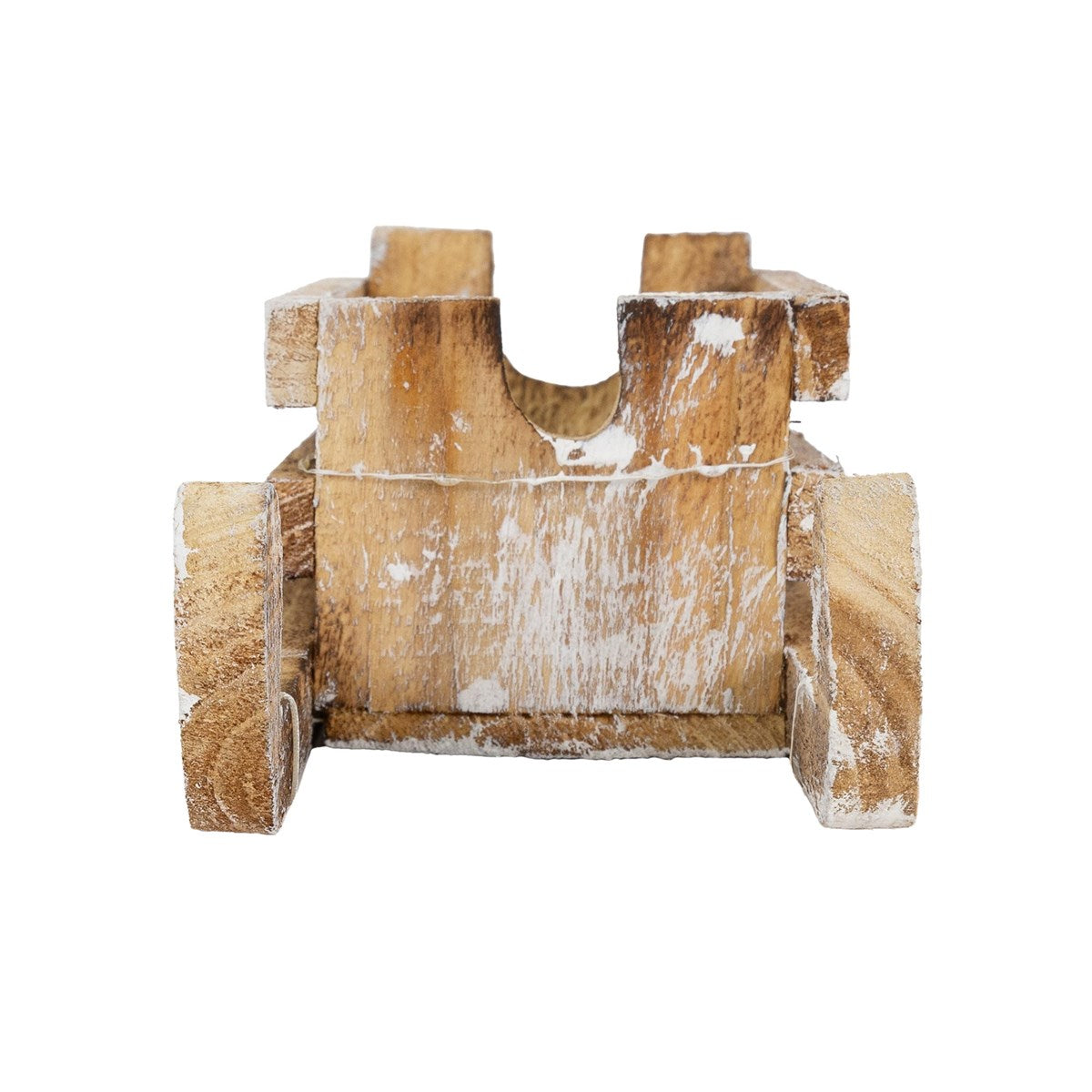 Holzfahrzeug mit Rädern, rustikal und unvollständig.