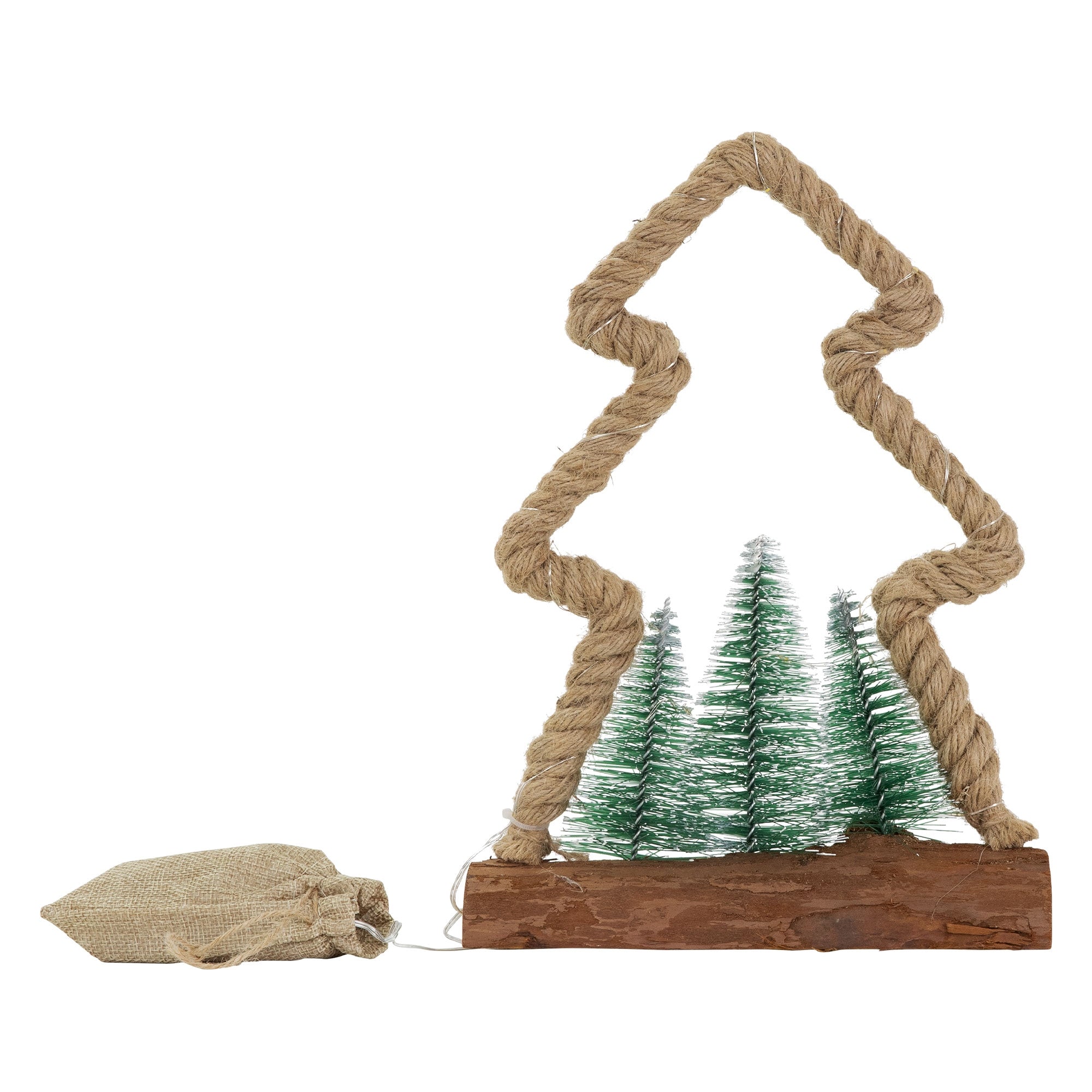 Dekorativer Weihnachtsbaum aus Seil mit kleinen grünen Bäumen.