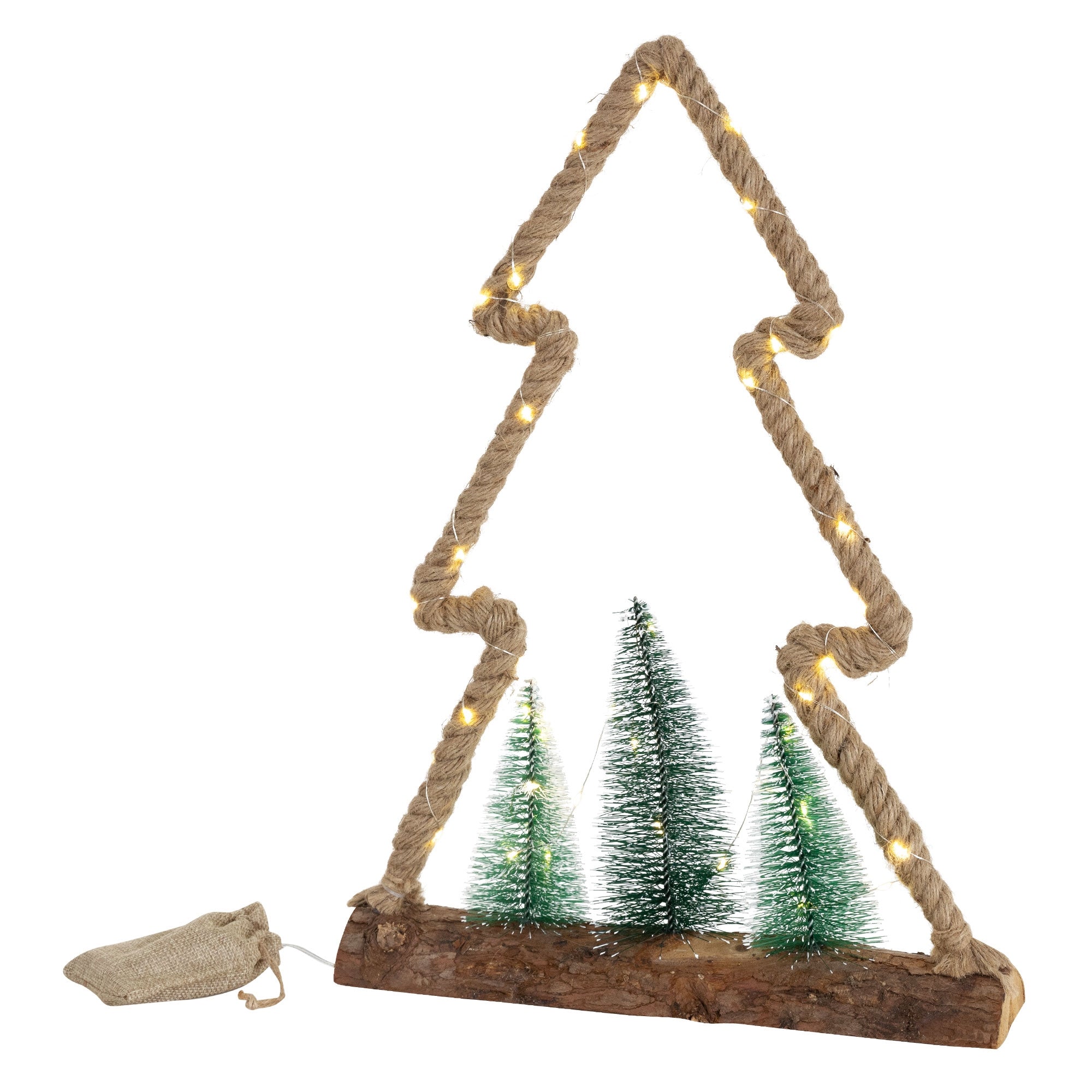 Dekorativer Weihnachtsbaum aus Seil mit kleinen grünen Bäumen.