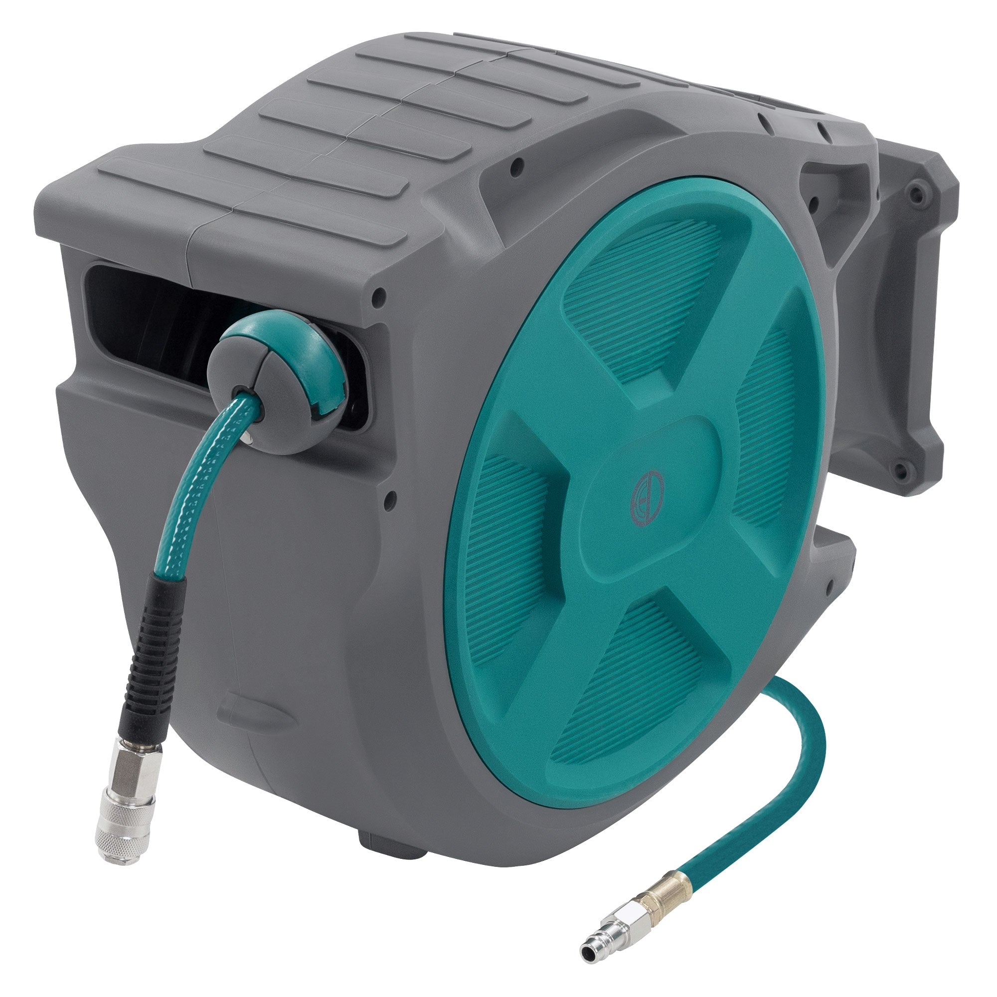 Wasseranschluss mit PVC-Schlauch und Druckanschluss.