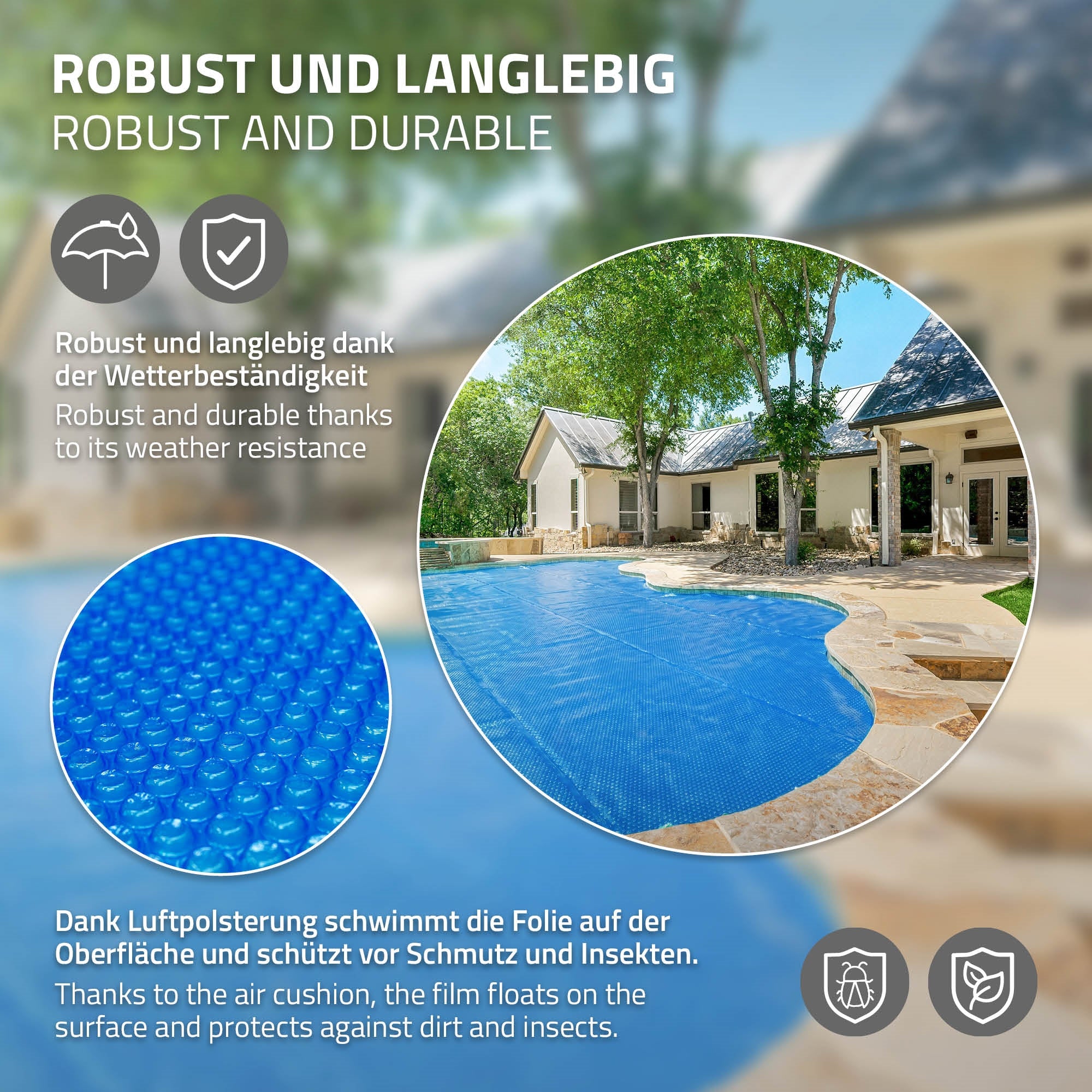 Pool mit blauer Abdeckung und angrenzendem Holzdeck, umgeben von einem Haus.