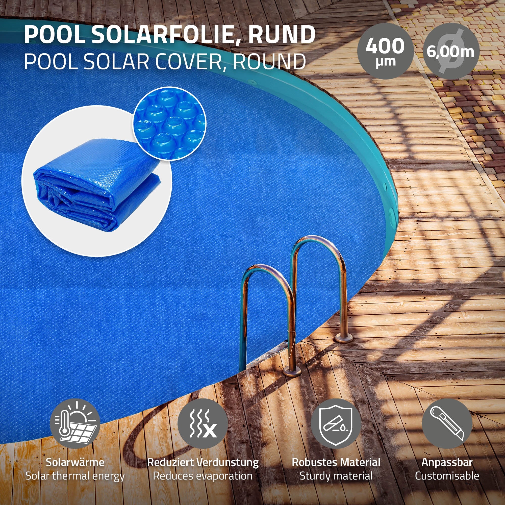 Runde Pool-Solarfolie in Blau auf einem Pool mit Holzdeck.