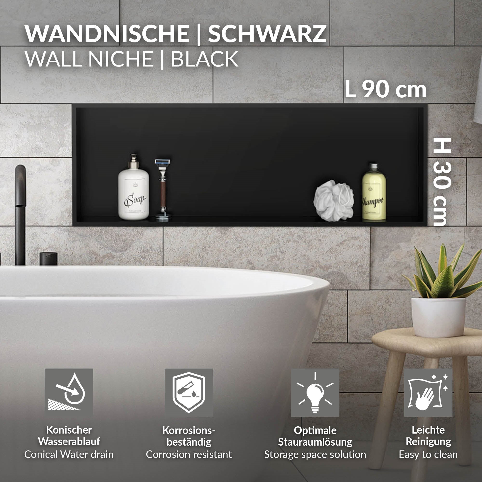 Schwarze Wandnische mit Pflegeprodukten in einem Badezimmer.