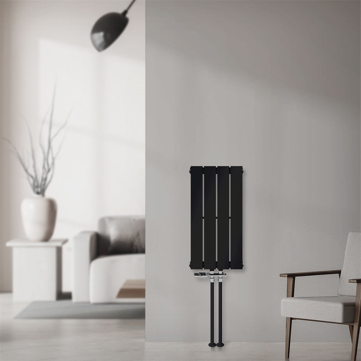 Painel de aquecimento preto numa parede de uma divisão moderna.
