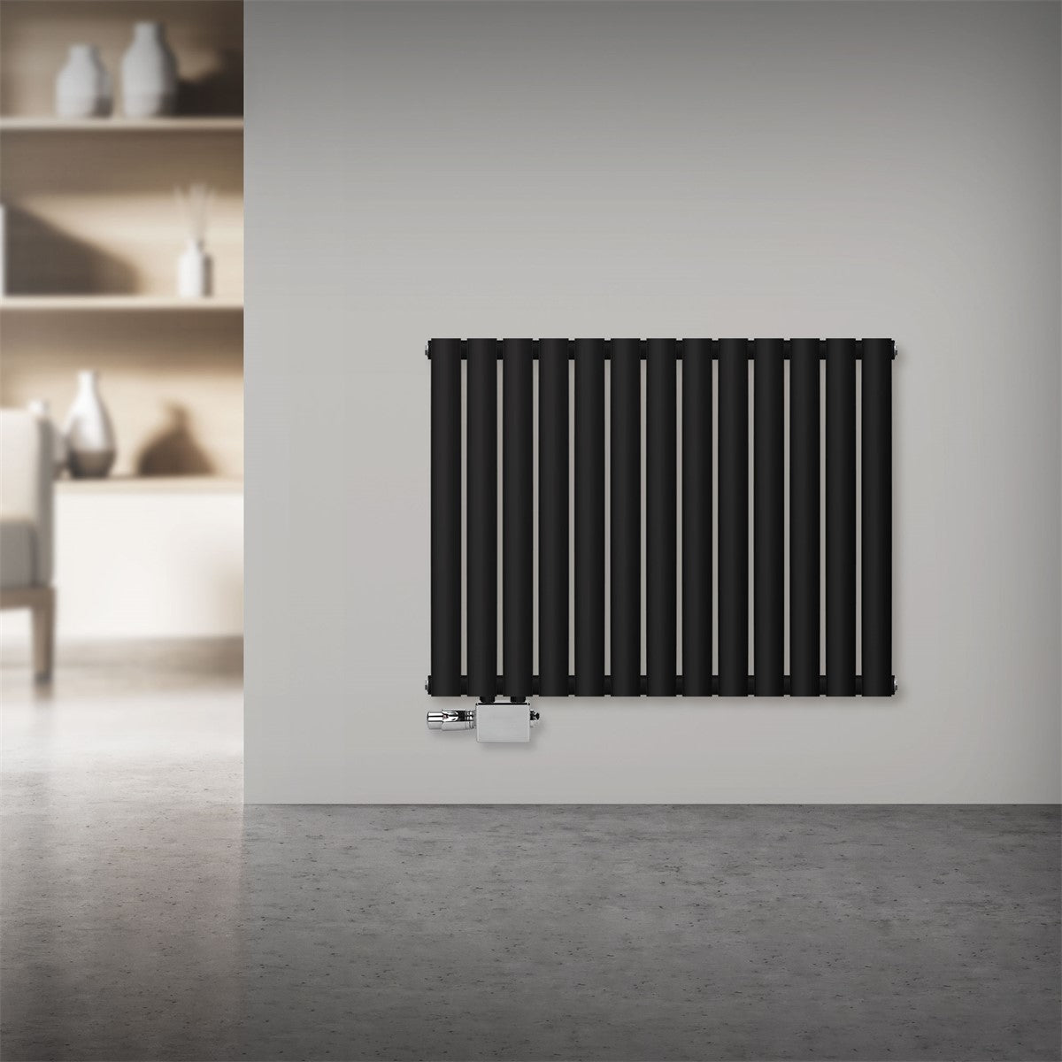 Radiator negru într-o încăpere modernă.