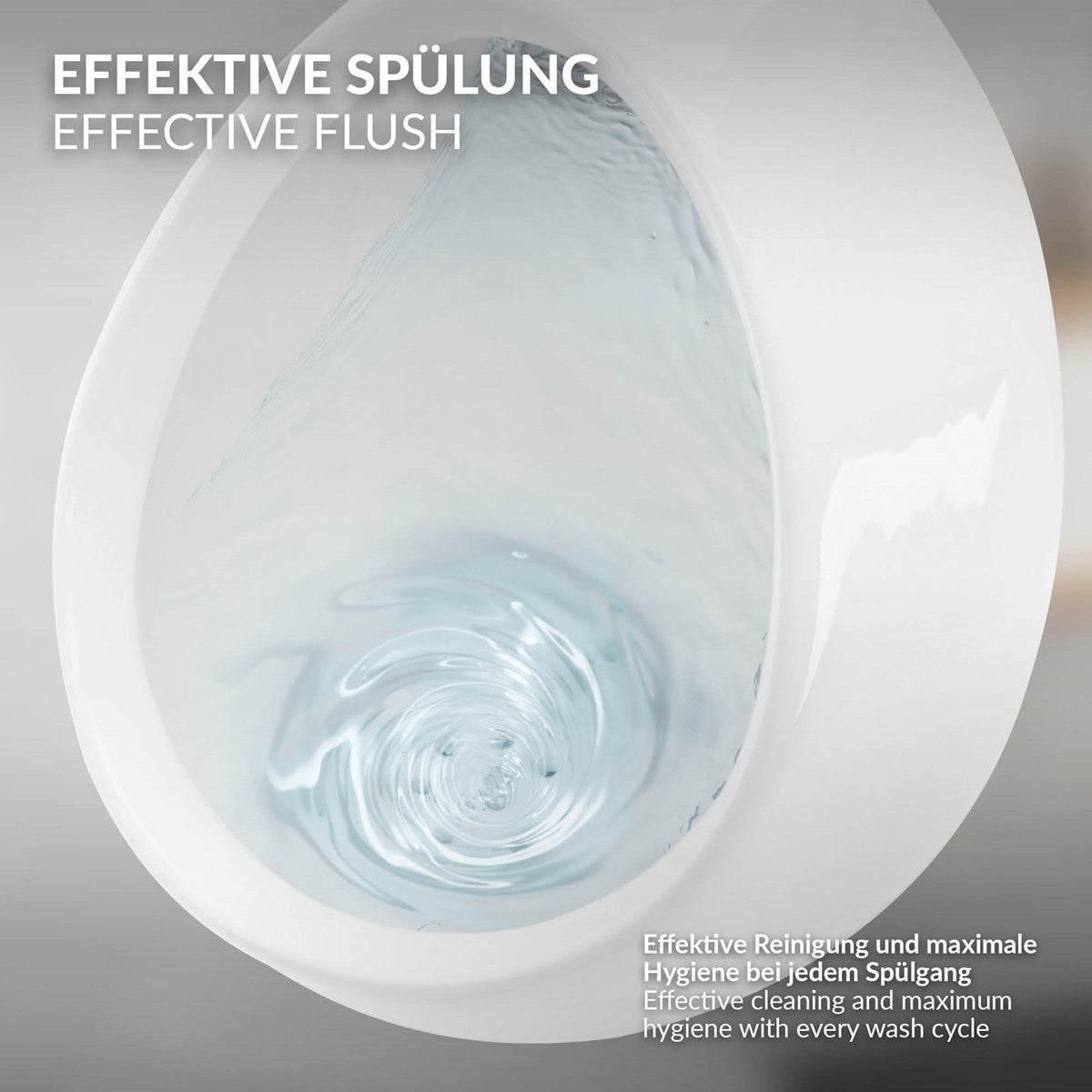 Weißes Urinal mit Wasser, das in den Spülgang fließt.