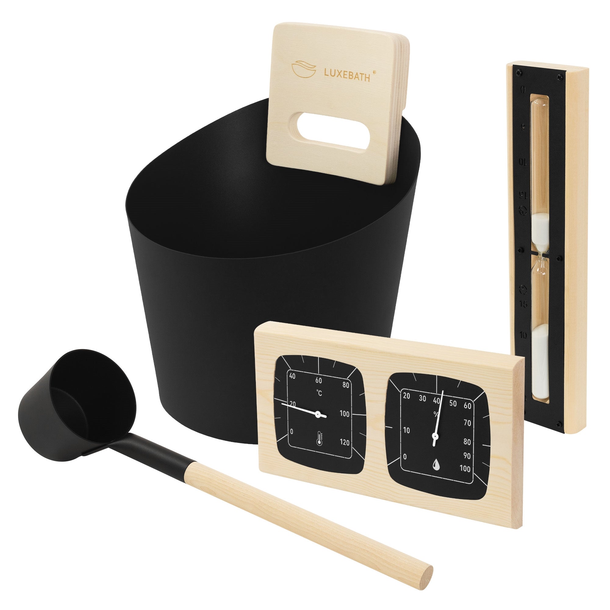 Ein Set aus einem schwarzen Eimer, Thermo-Hygrometer und Holzschöpfkelle.