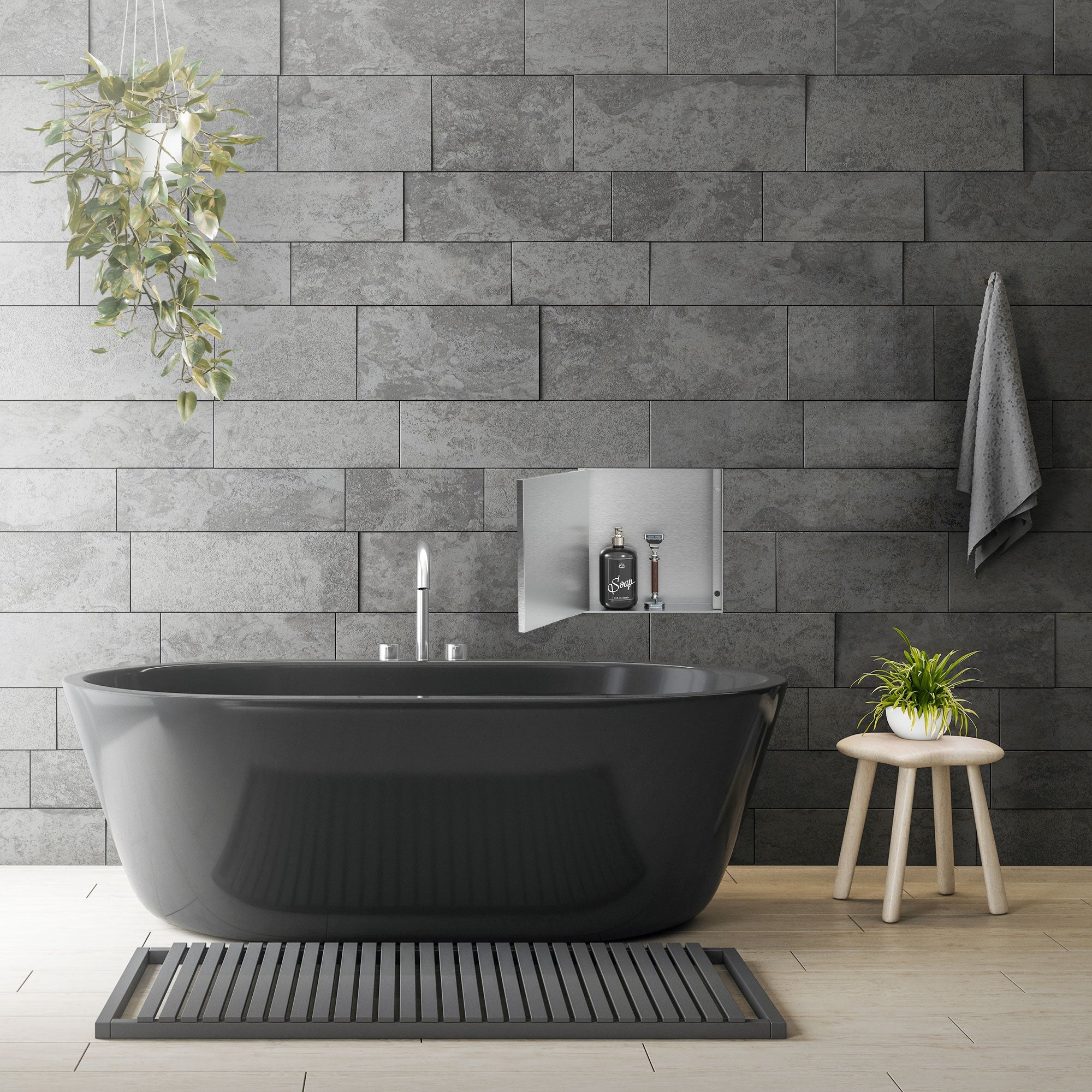 Badezimmer mit freistehender Badewanne und offener Wandnische.