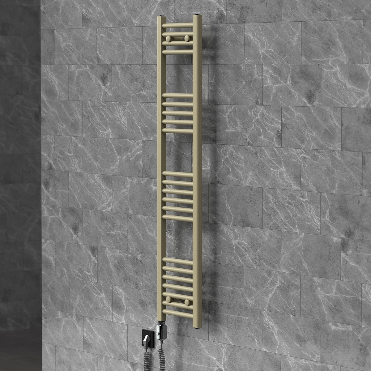 Beige Handtuchheizkörper an einer grauen Wand.