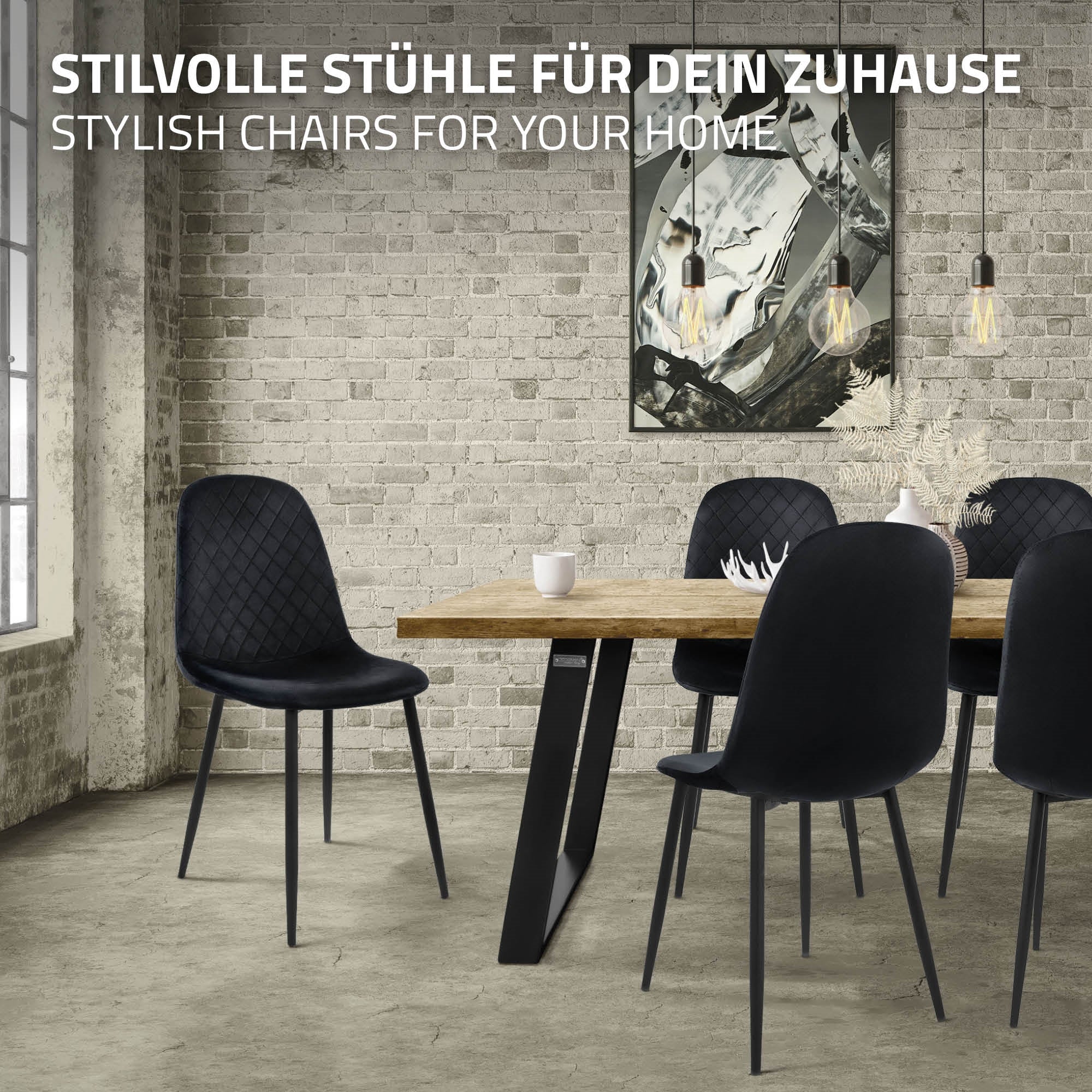 Fekete székek egy asztal körül egy stílusos térben, falon műalkotással.