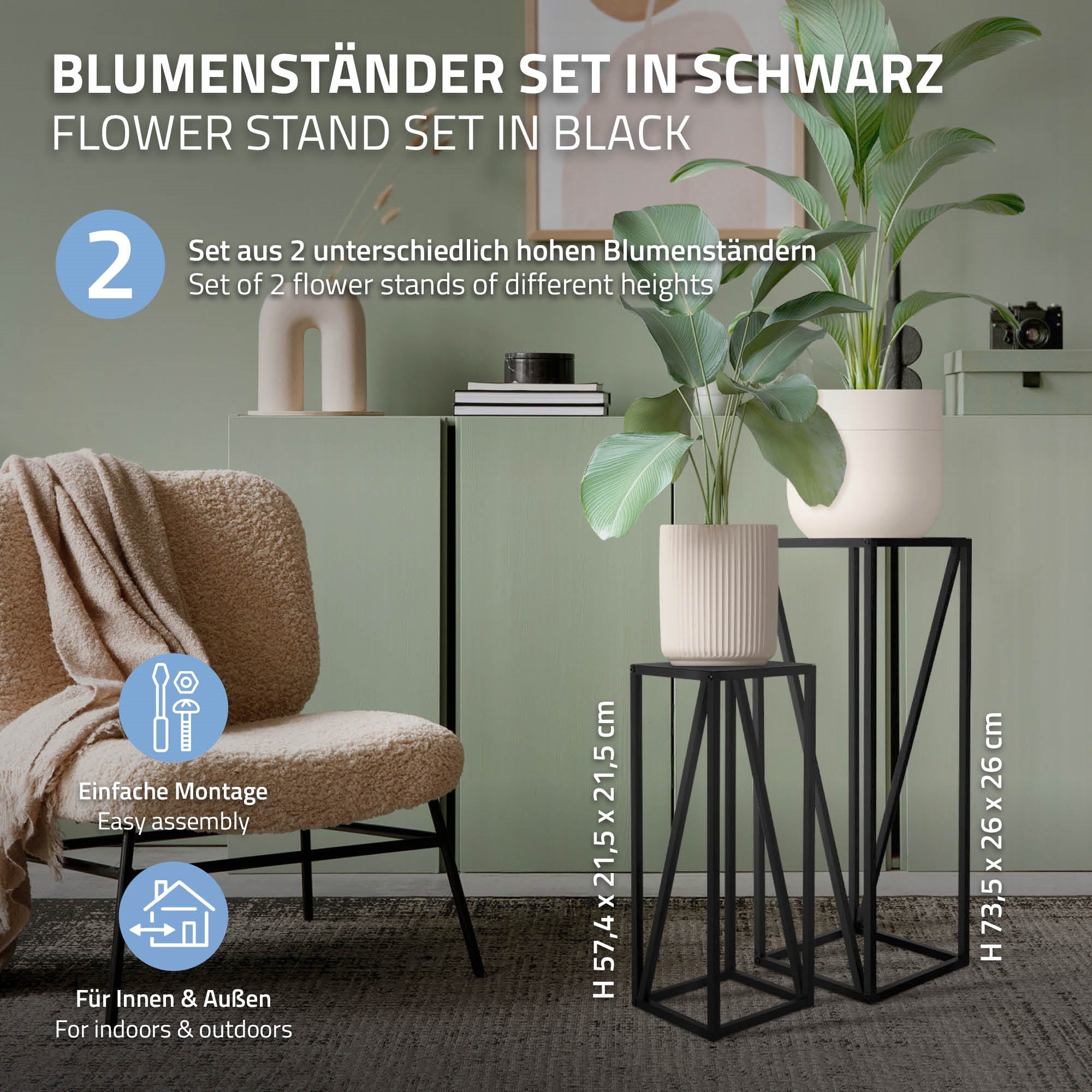 Set aus zwei schwarzen Blumenständern in verschiedenen Höhen.