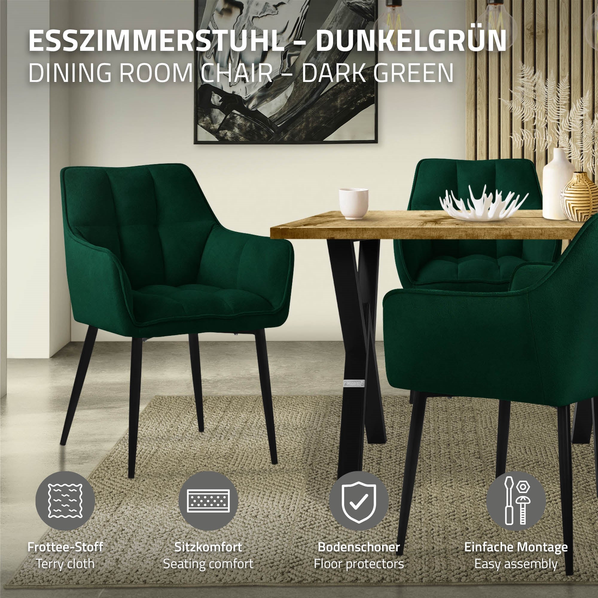 Dunkelgrüner Esszimmerstuhl neben einem Tisch auf einem Teppich.
