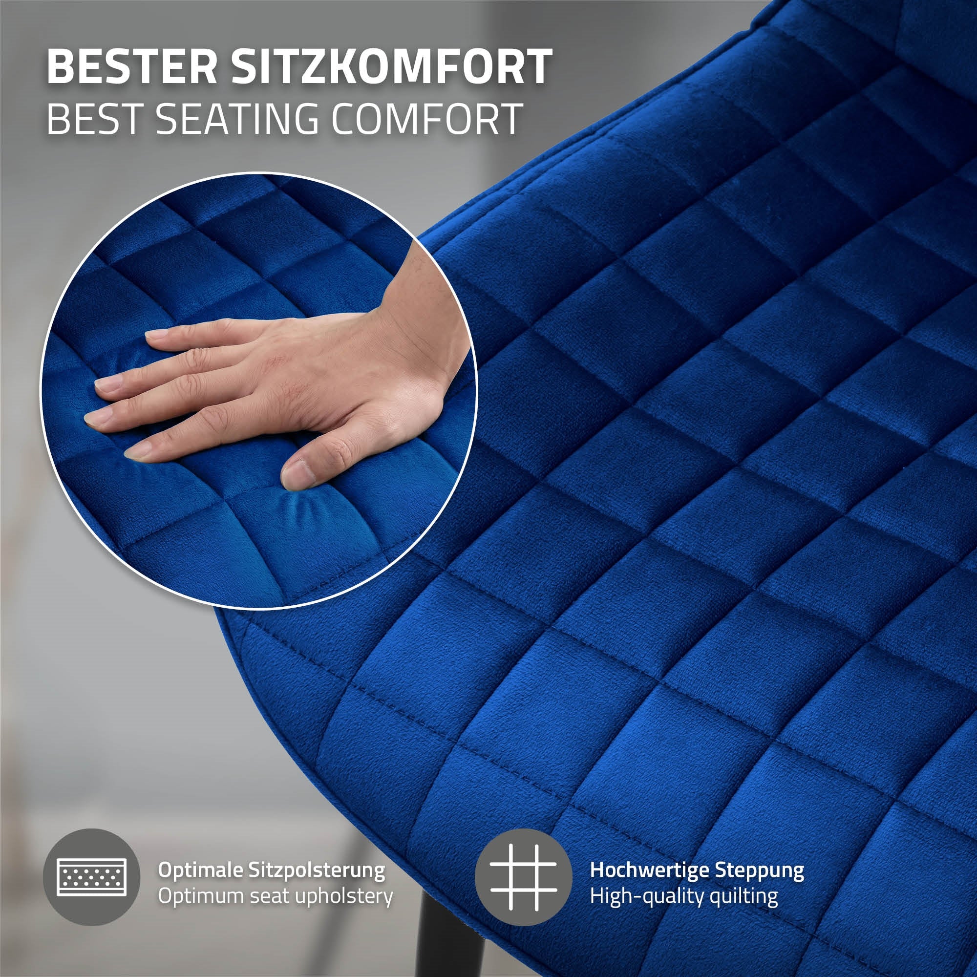 Nahaufnahme eines blauen Stuhls mit gepolsterter Sitzfläche.