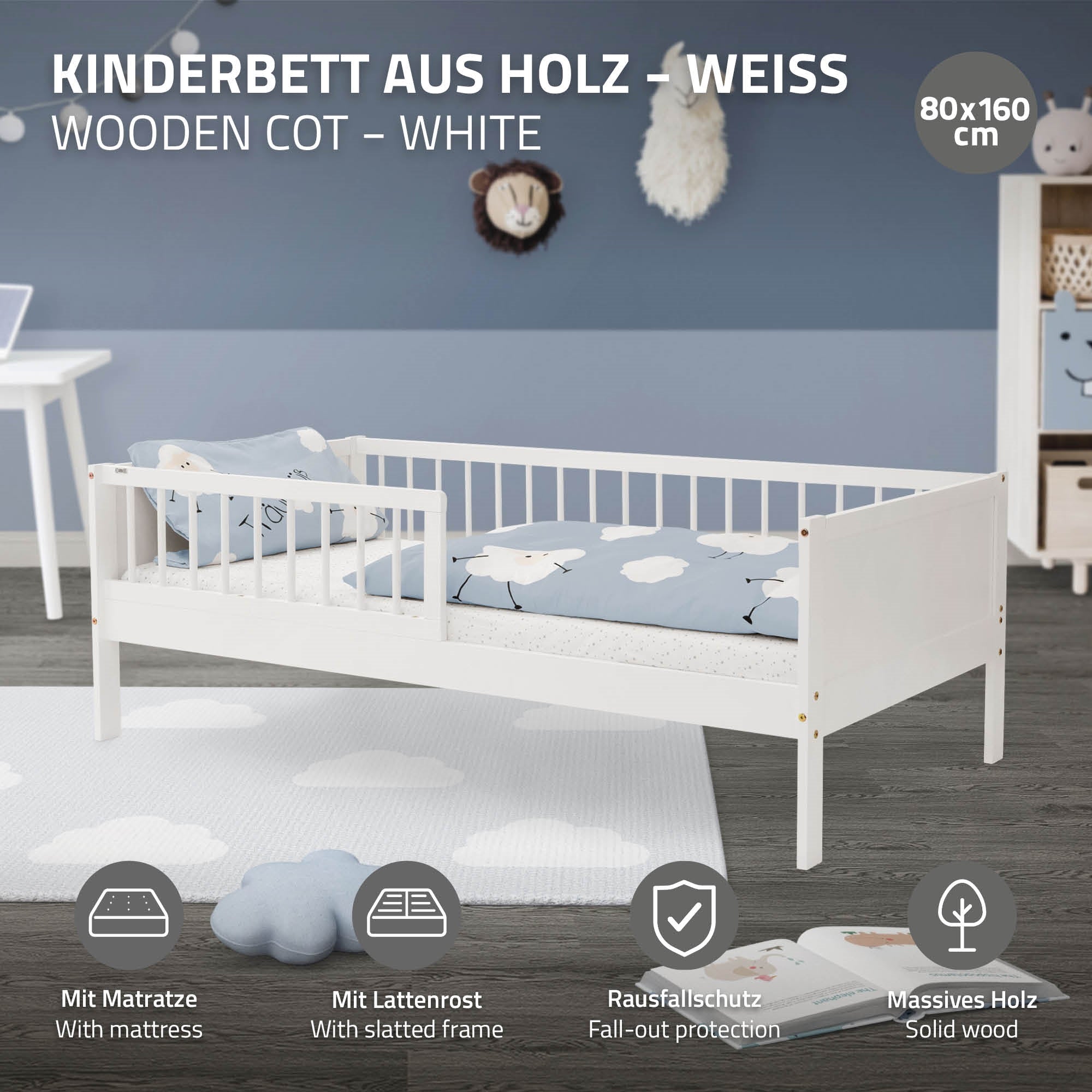 Weißes Kinderbett aus Holz mit Matratze und Rausfallschutz.