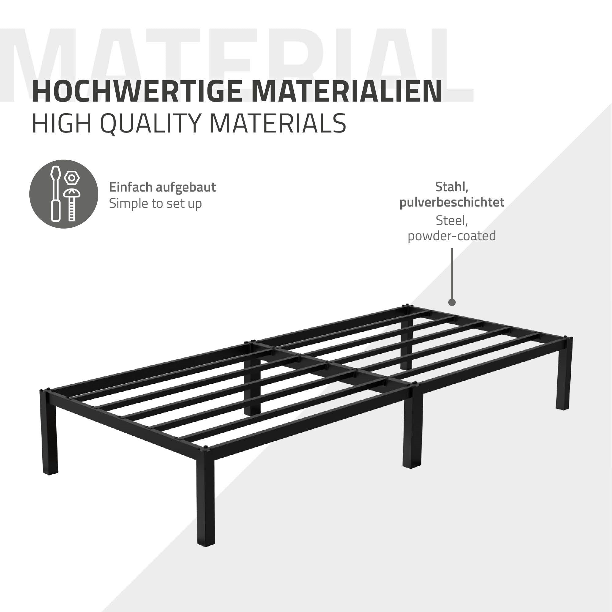 Schwarzes Metallbett mit Lattenrost und Matratze in einem Schlafzimmer.