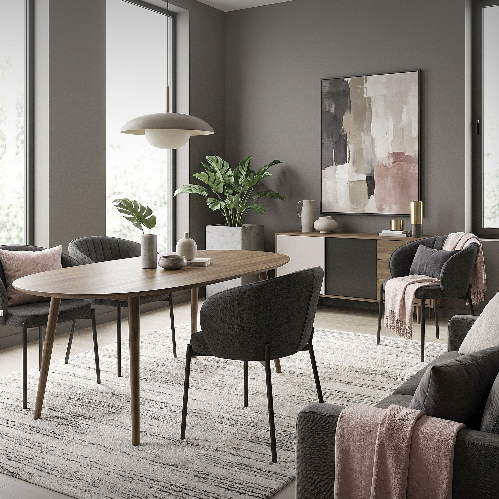 Modernes Esszimmer mit grauen Stühlen, Holztisch und Pflanzen.