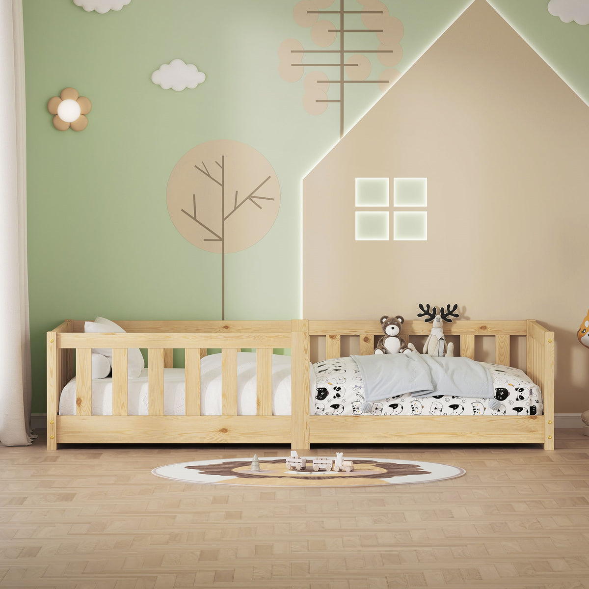 Holzbett in einem Kinderzimmer mit Wanddekoration.