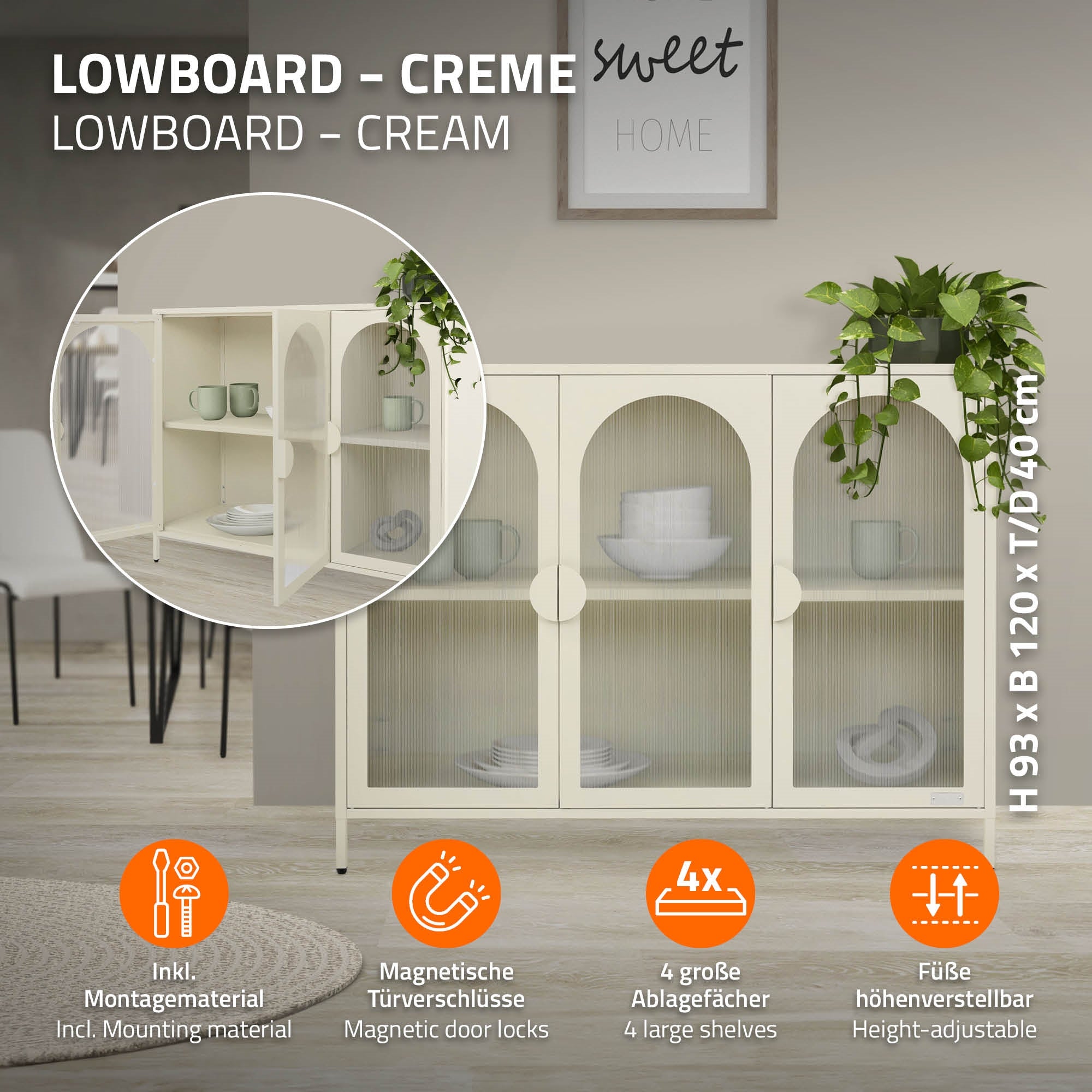 Cremefarbenes Lowboard mit vier großen Ablagefächern und magnetischen Türschlössern.