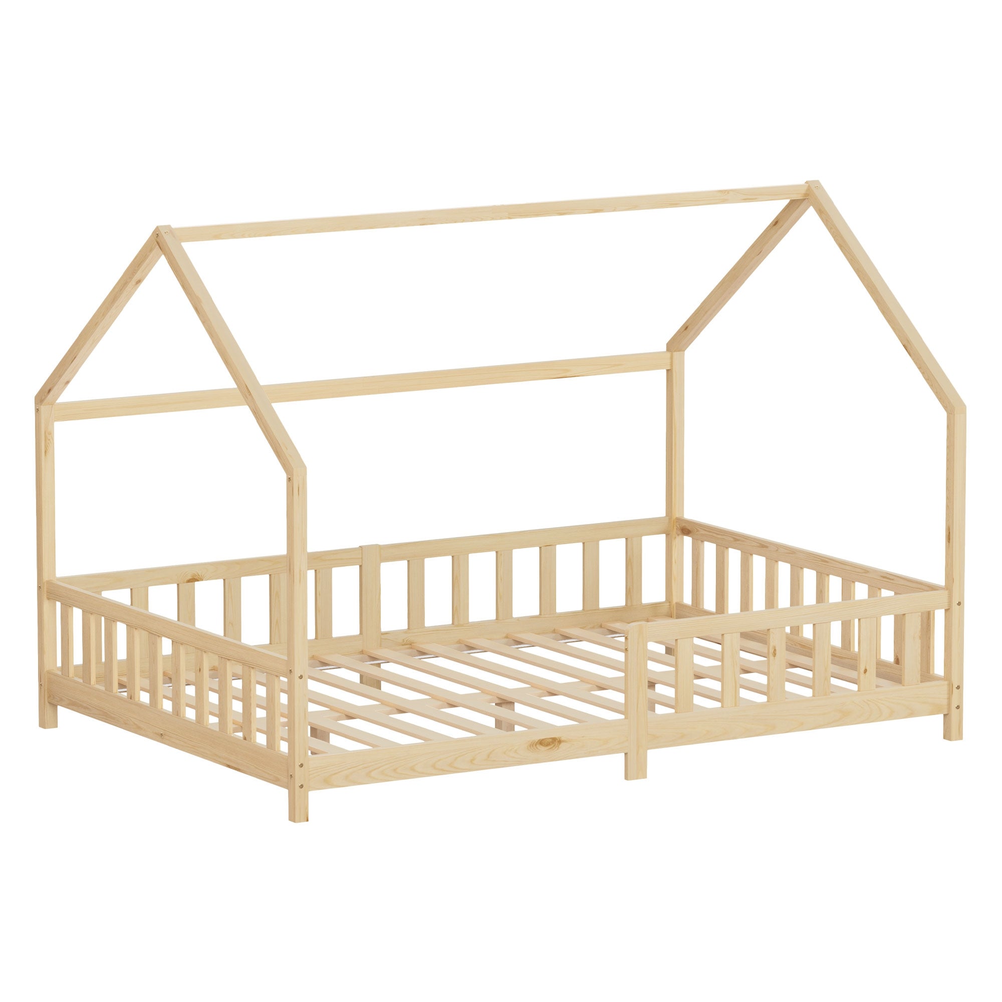 Ein Bett aus Kiefernholz mit einem Dachgestell.