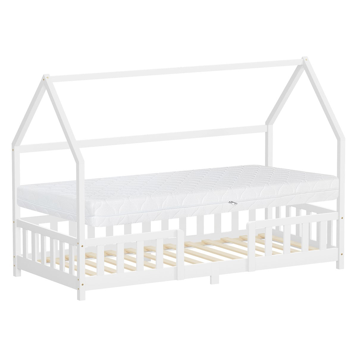 Cama infantil branca em forma de casa com colchão e estrado de ripas.