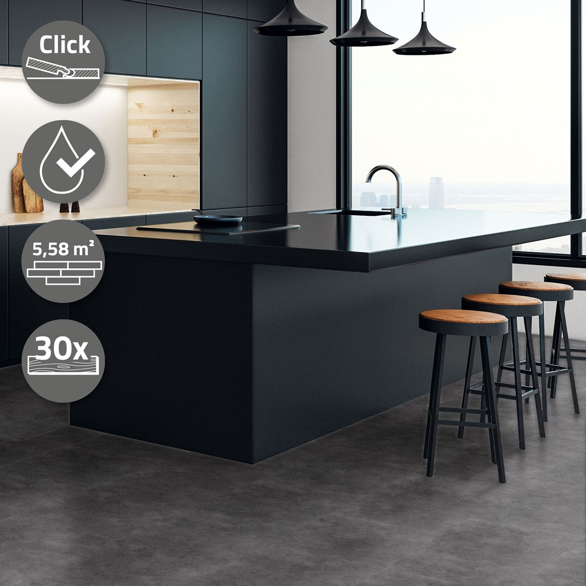 Moderne keuken met een zwart kookeiland en houten barkrukken, grote ramen met uitzicht op de stad.