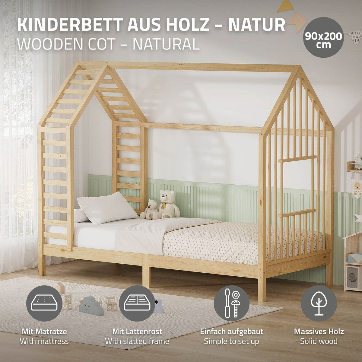 Holz-Kinderbett in Hausform mit Matratze und Spielzeug.