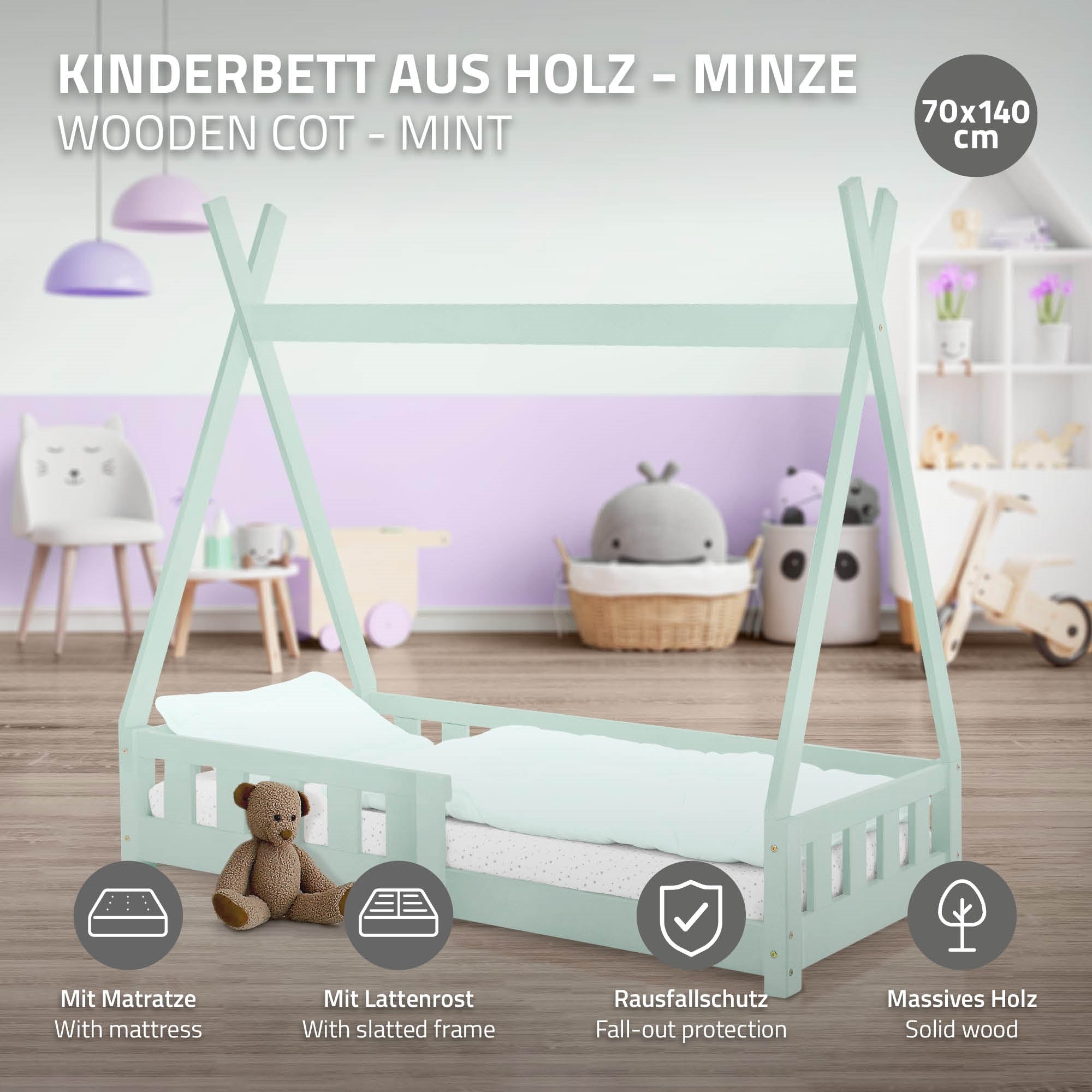 Mintfarbenes Holz-Kinderbett mit Matratze und Rausfallschutz.