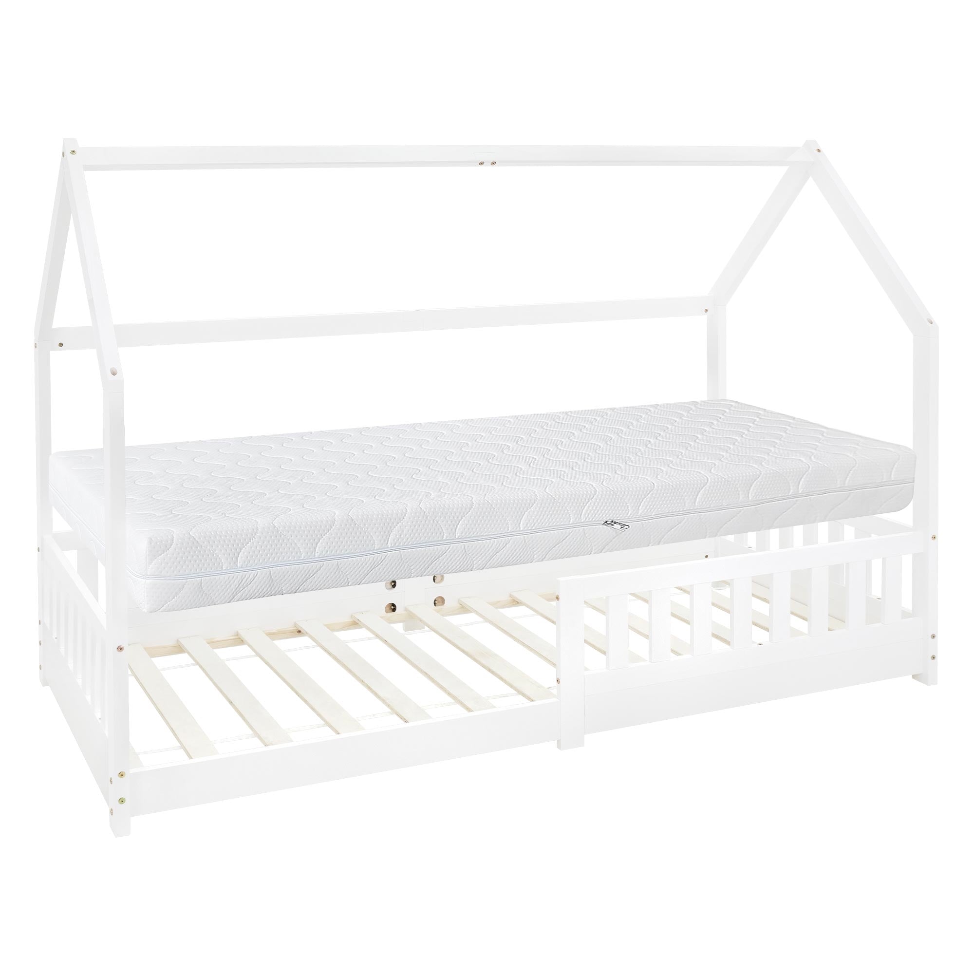 Weißes Bett mit Matratze im skandinavischen Stil.