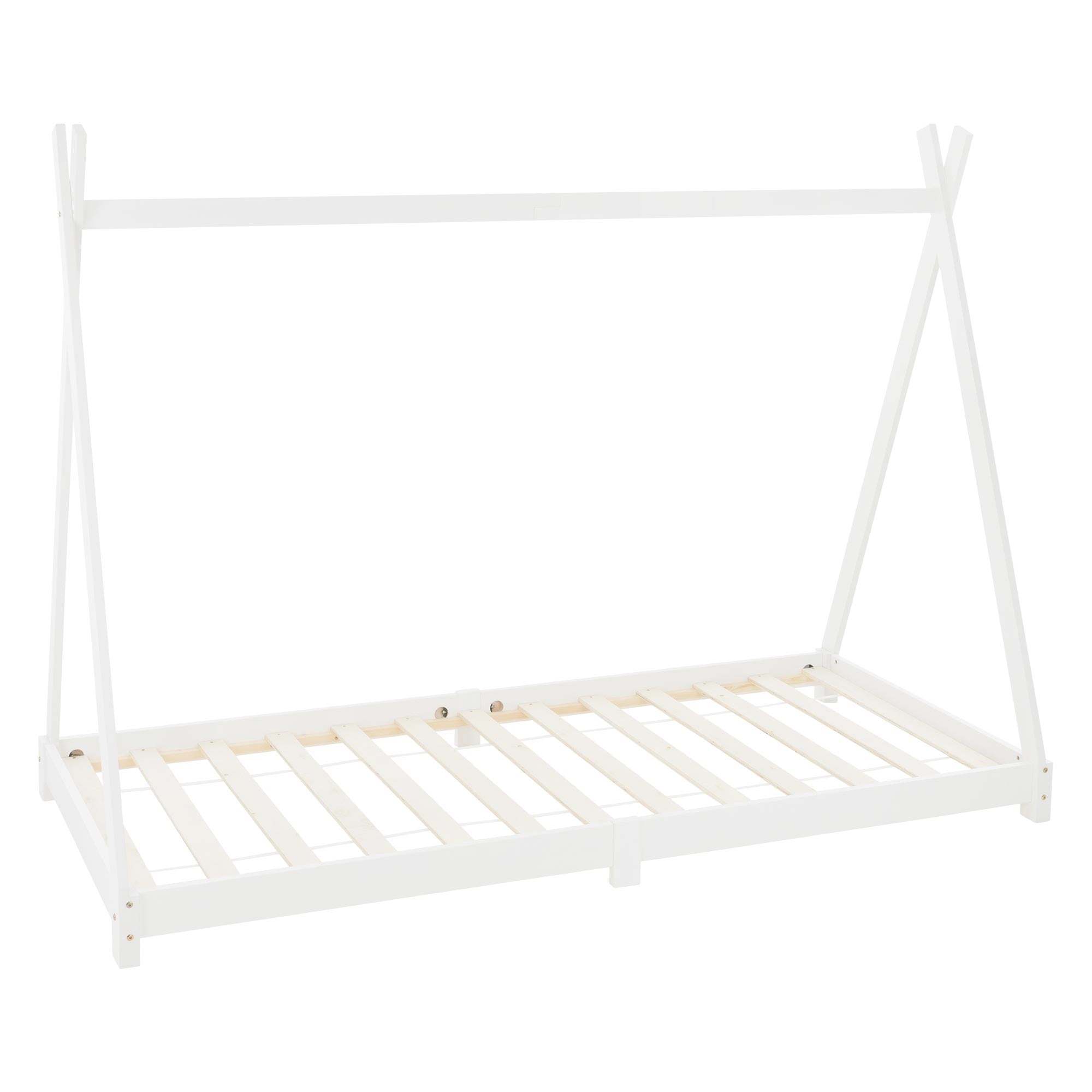 Weißes Bettgestell in Zeltform mit Holzlatten.